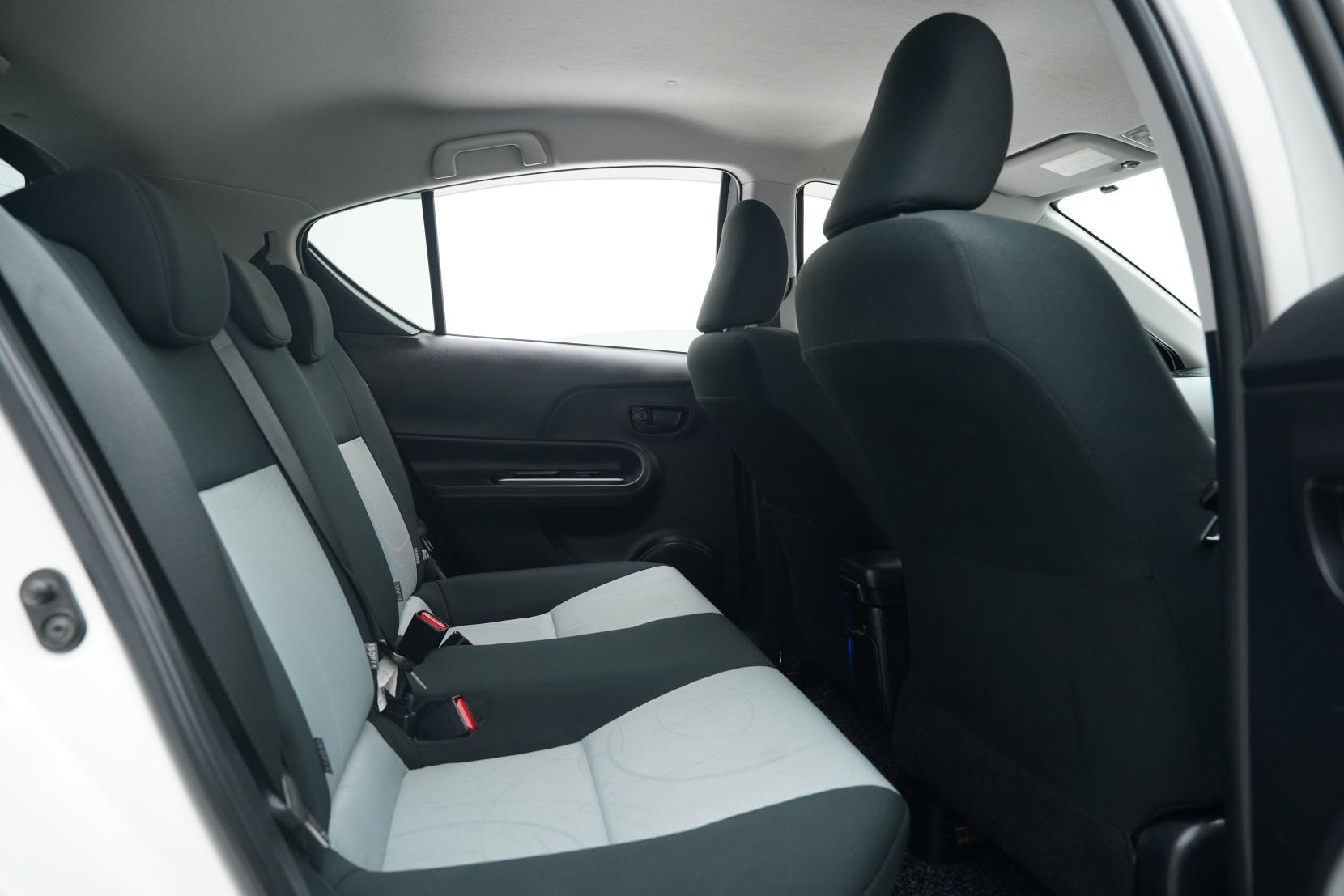 Toyota Aqua 1.5 S Push Start
