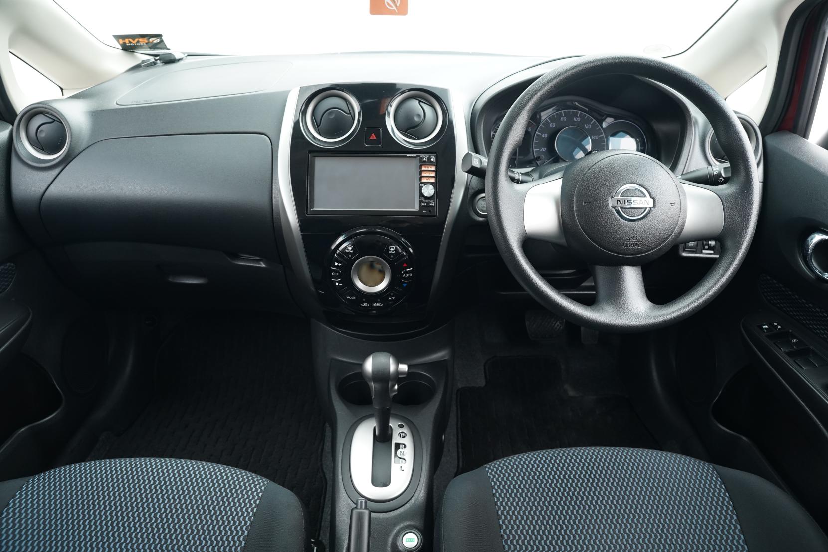 Nissan Note (2004–present) X