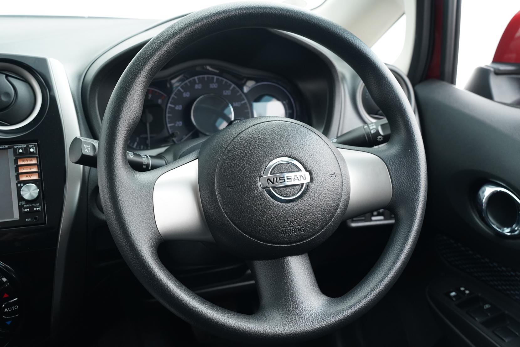 Nissan Note (2004–present) X