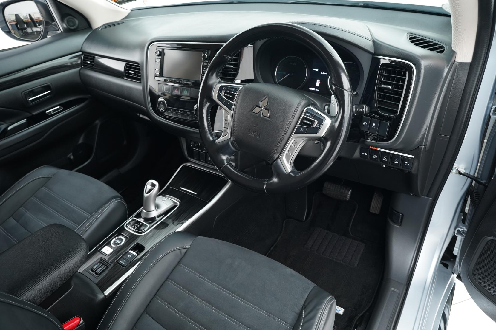 Mitsubishi Outlander 2.4 PHEV 4WD G
