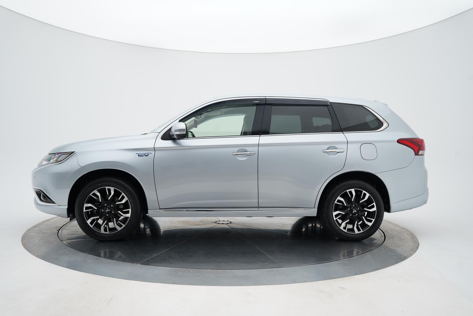 Mitsubishi Outlander 2.4 PHEV 4WD G