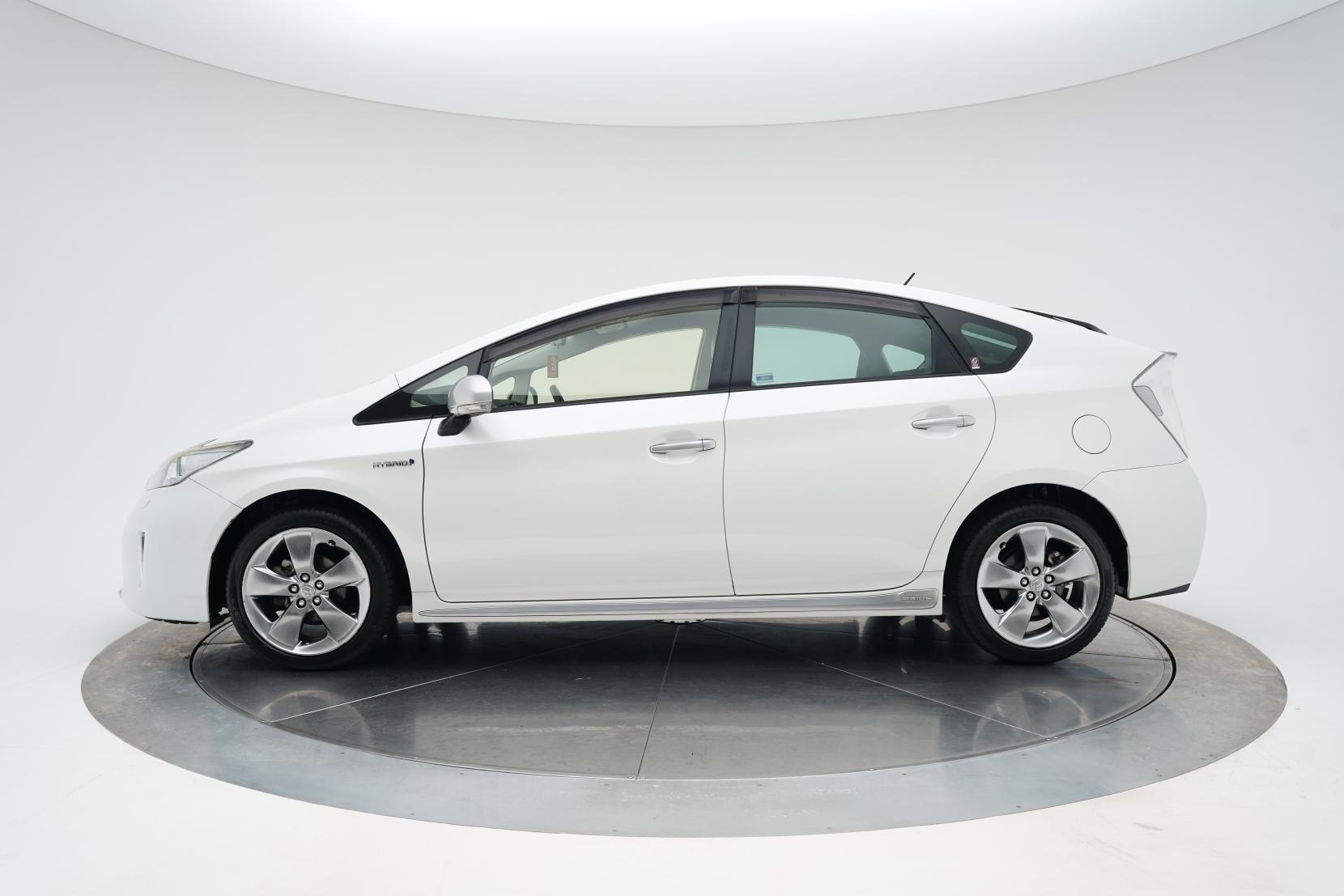 Toyota Prius 1.8 Hybrid S Touring Selection