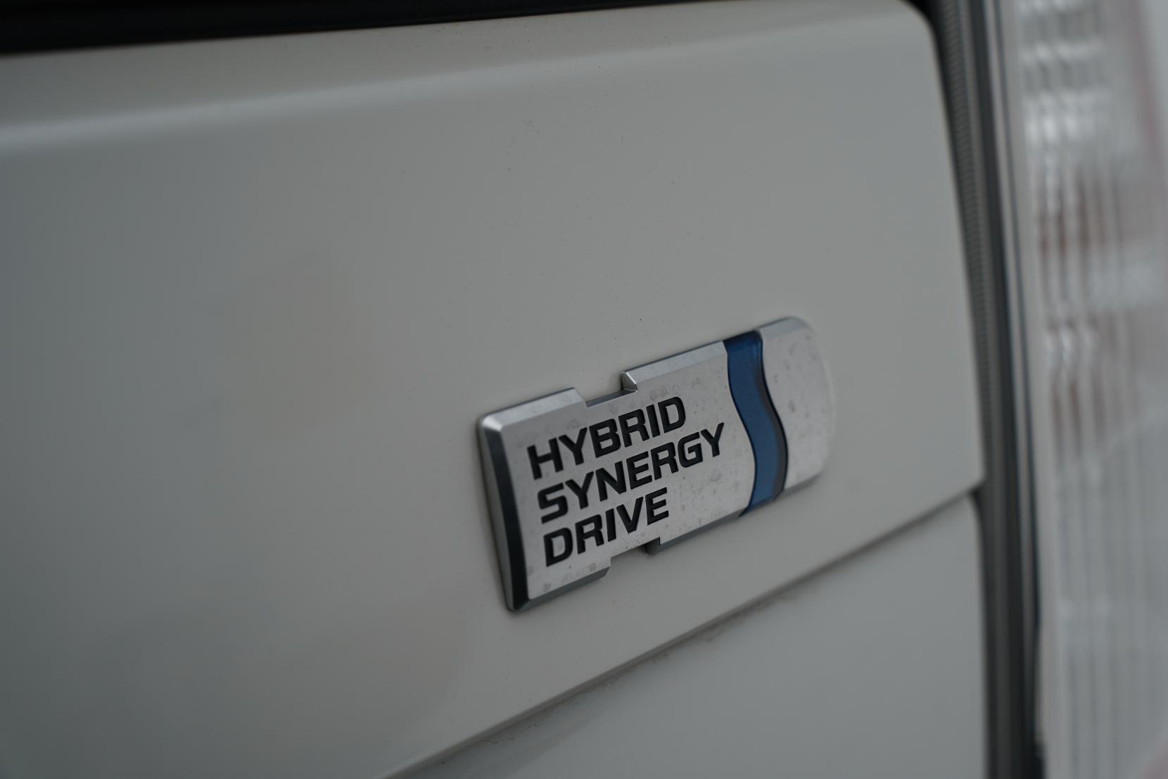 Toyota Prius 1.8 Hybrid S Touring Selection