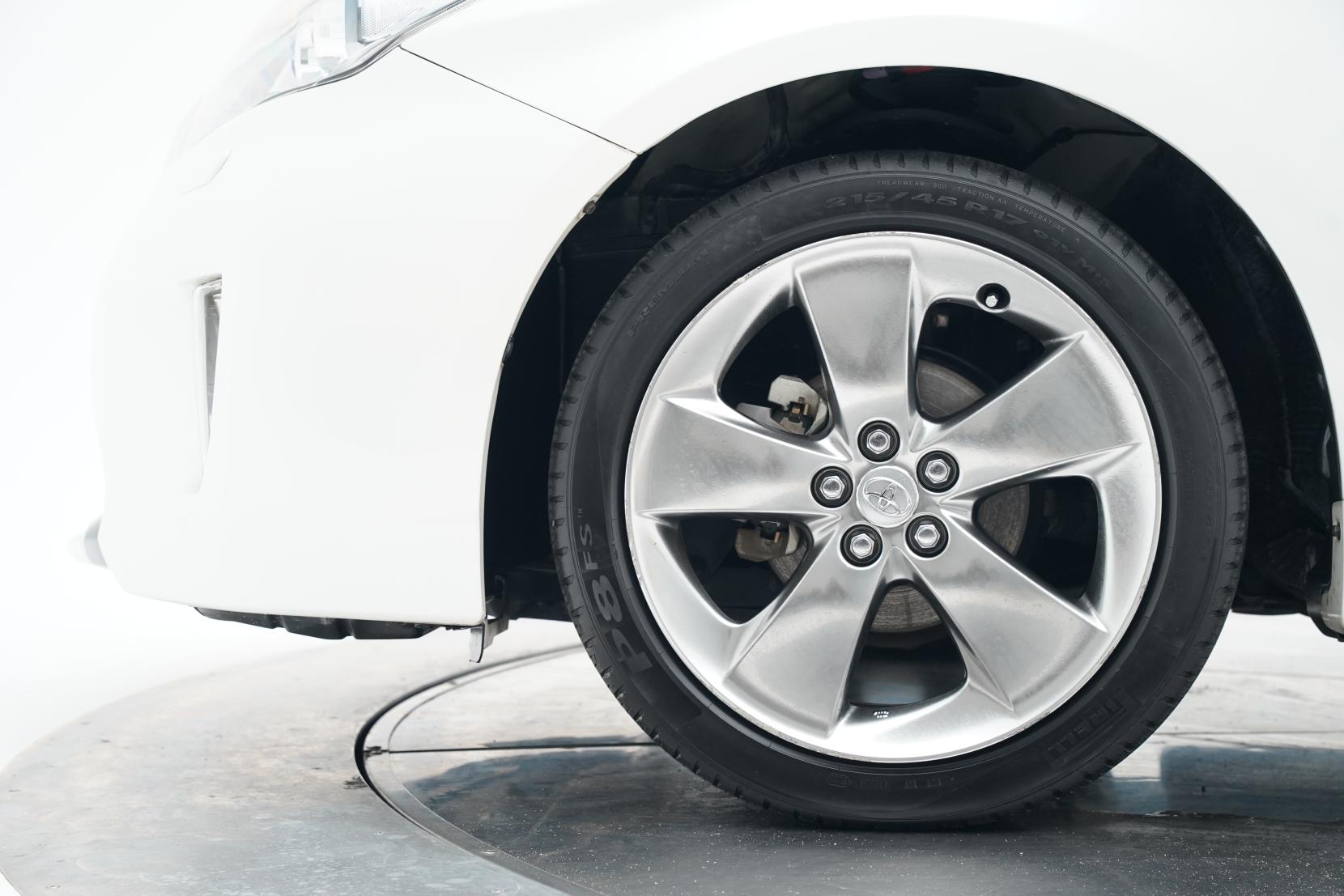 Toyota Prius 1.8 Hybrid S Touring Selection
