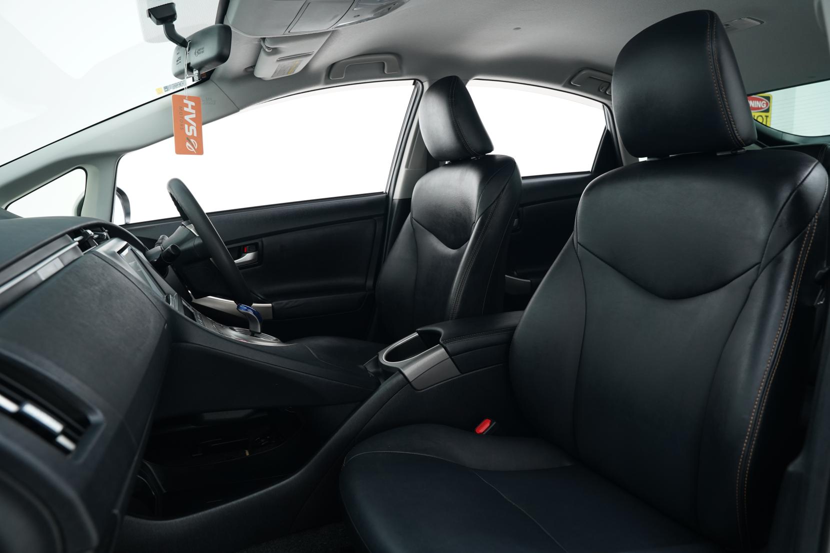 Toyota Prius 1.8 Hybrid S Touring Selection