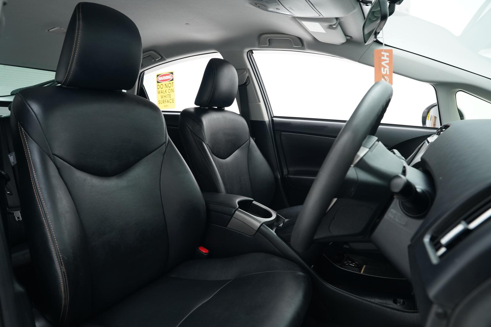 Toyota Prius 1.8 Hybrid S Touring Selection