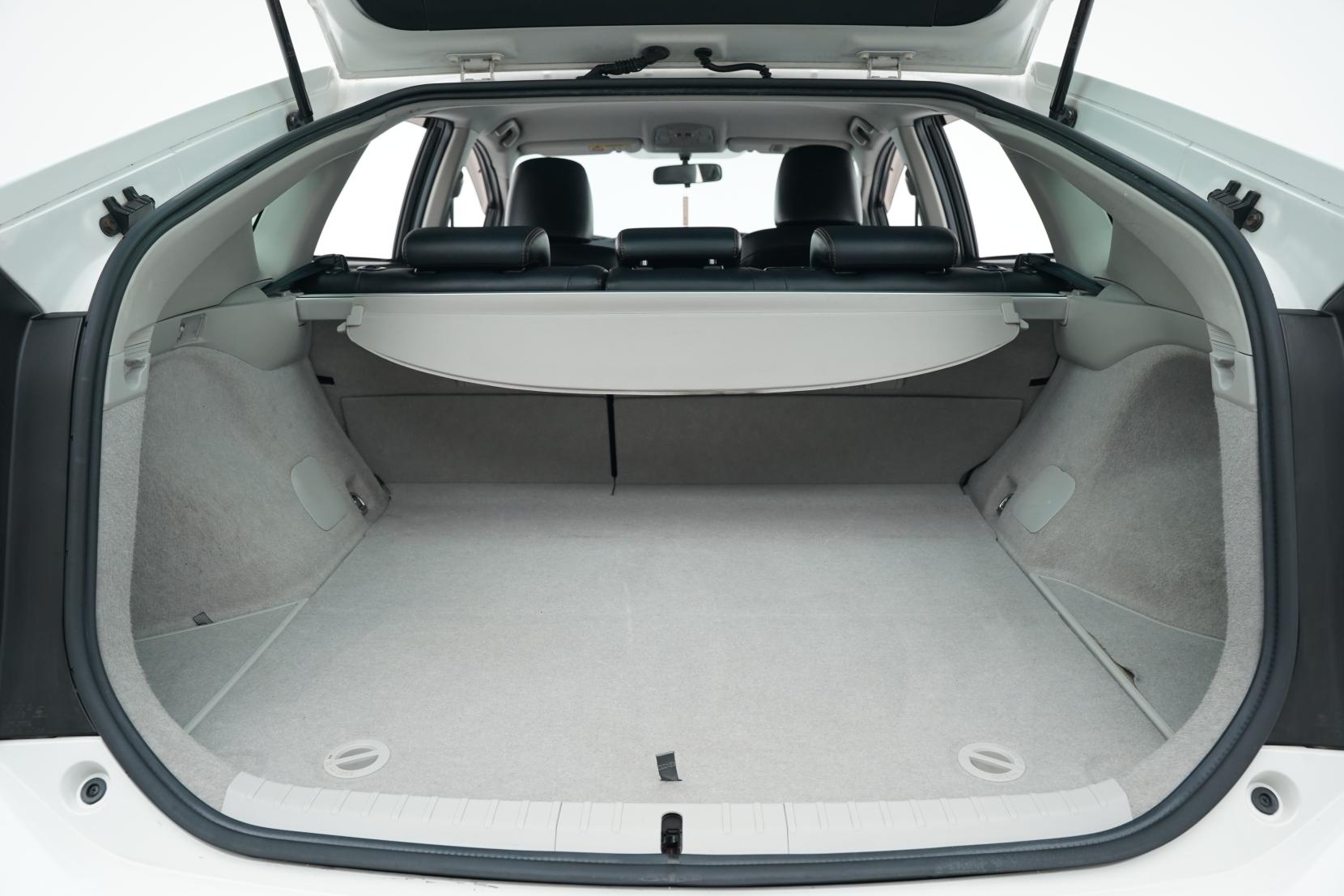 Toyota Prius 1.8 Hybrid S Touring Selection