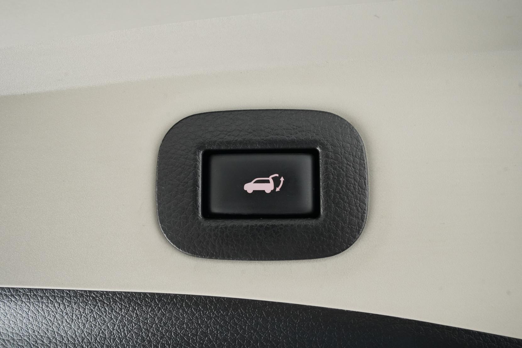 Nissan X-Trail 2.0 4WD 20X