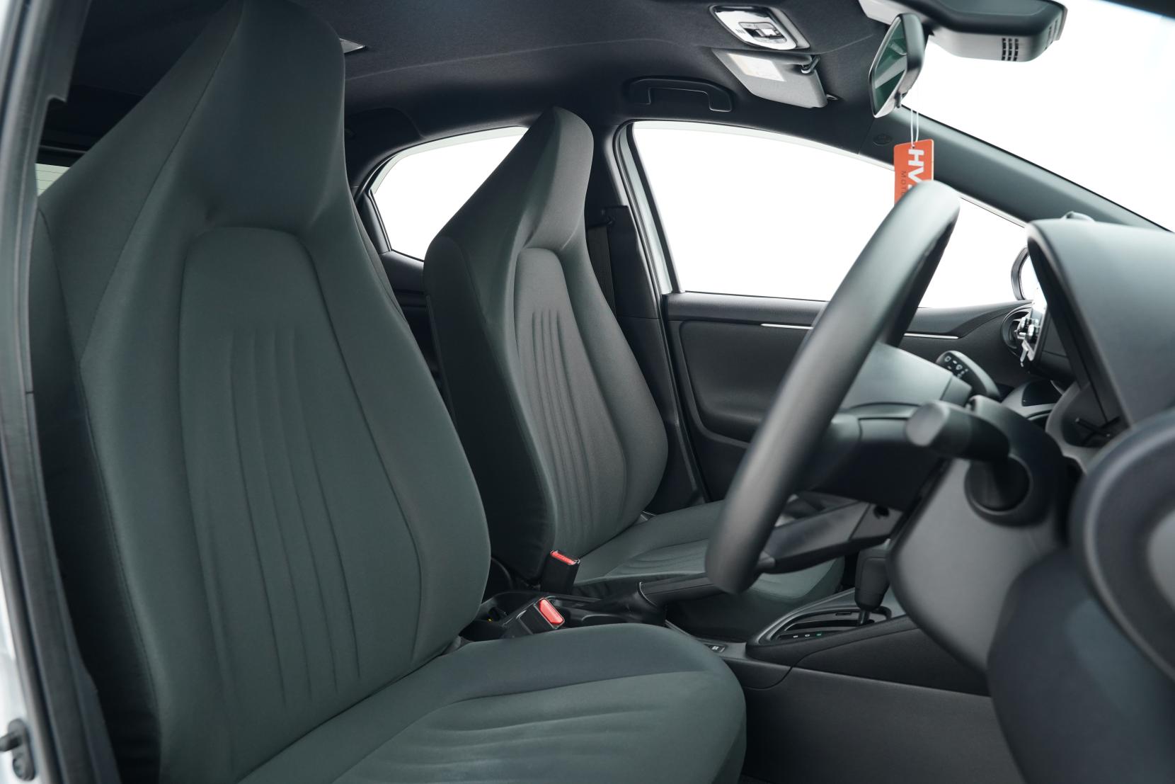Toyota Yaris 1.5 Hybrid X