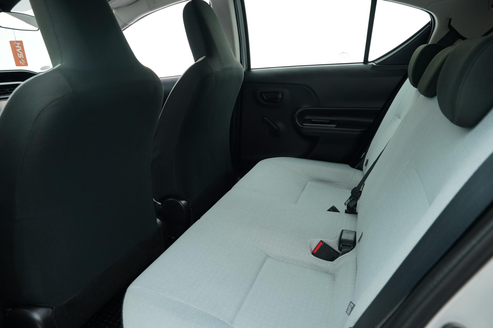 Toyota Aqua 1.5 FaceLift II L