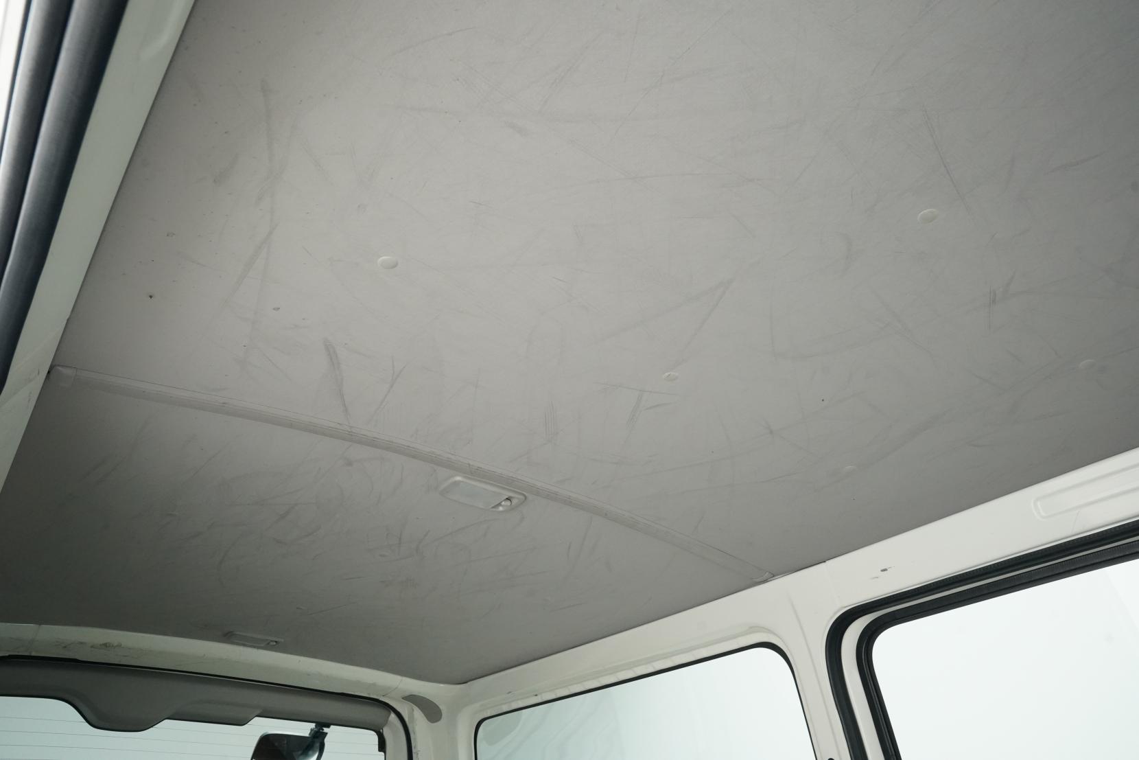 Toyota Hiace 2.0 DX 2.0L 5 Door