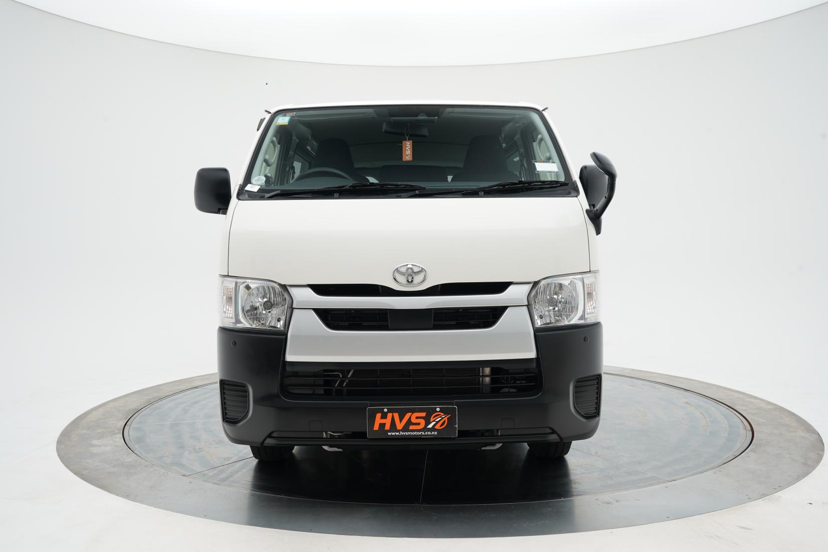 Toyota Hiace 2.0 DX 2.0L 5 Door