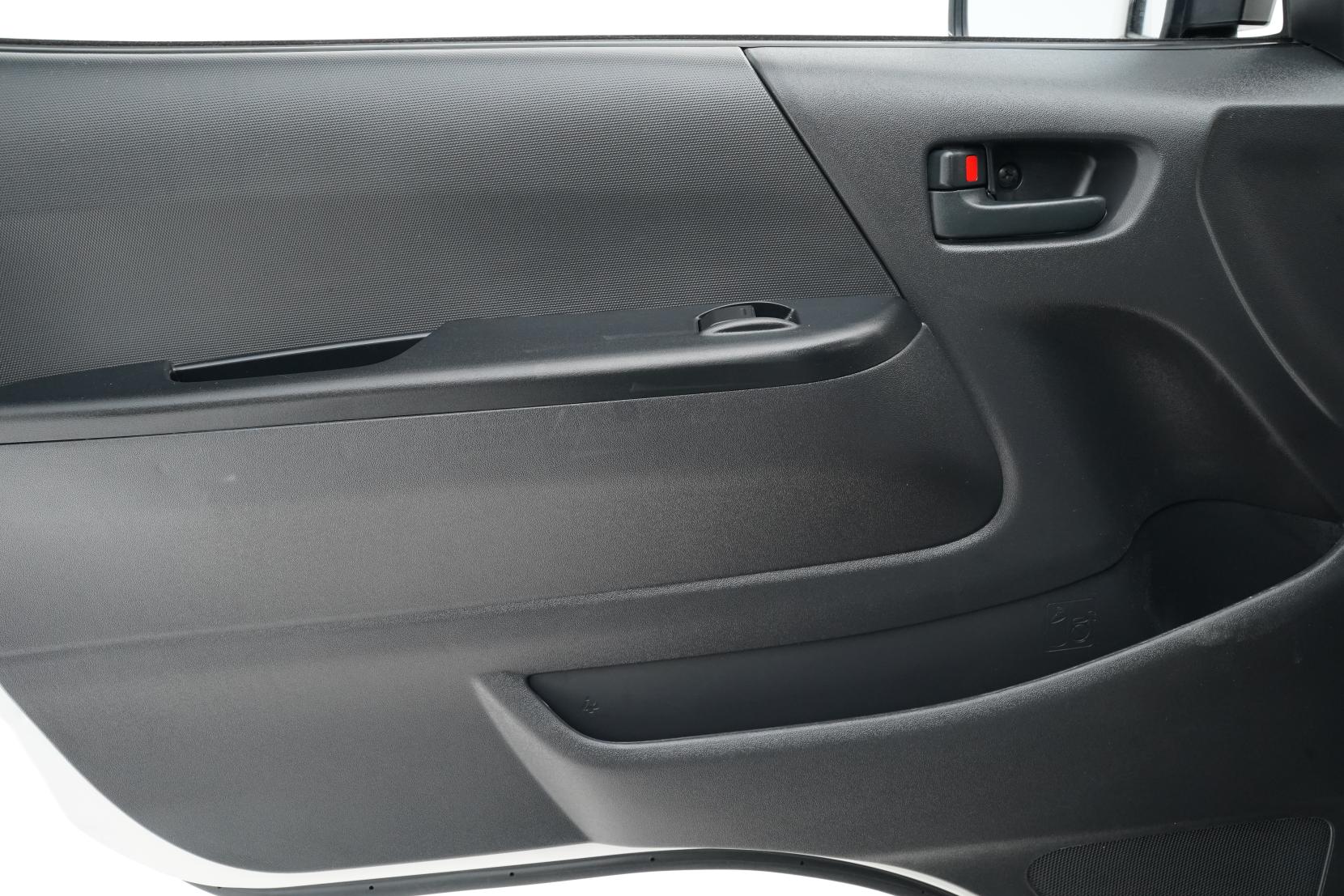 Toyota Hiace 2.0 DX 2.0L 5 Door