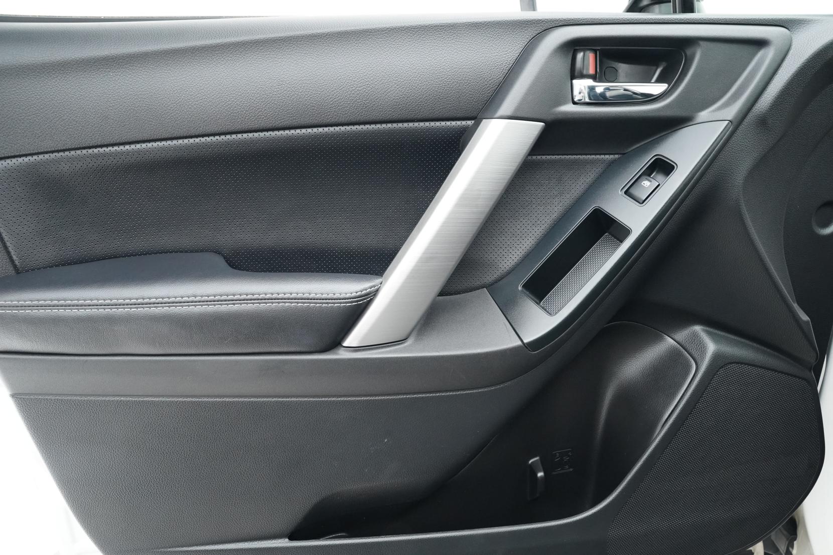 Subaru Forester 2.0 4WD 2.0XT EYESIGHT