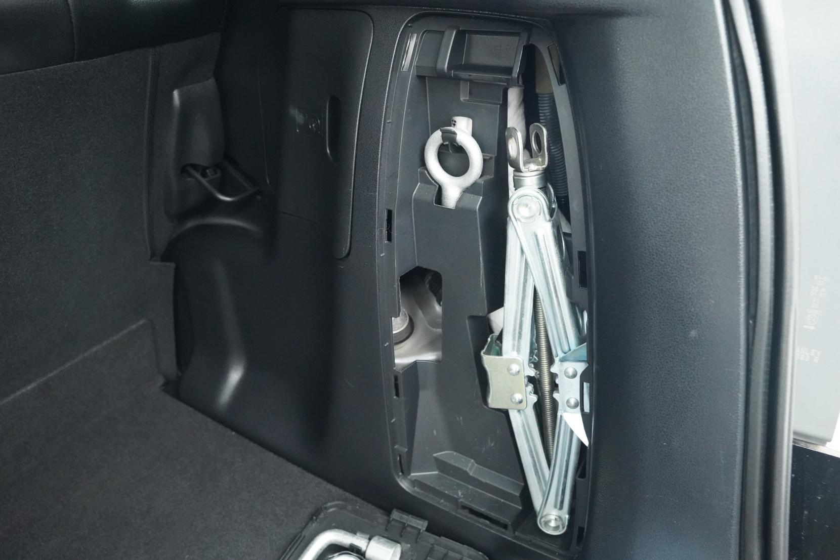 Honda Fit 1.3 ARIA Hybrid Smart Selection Fine Style