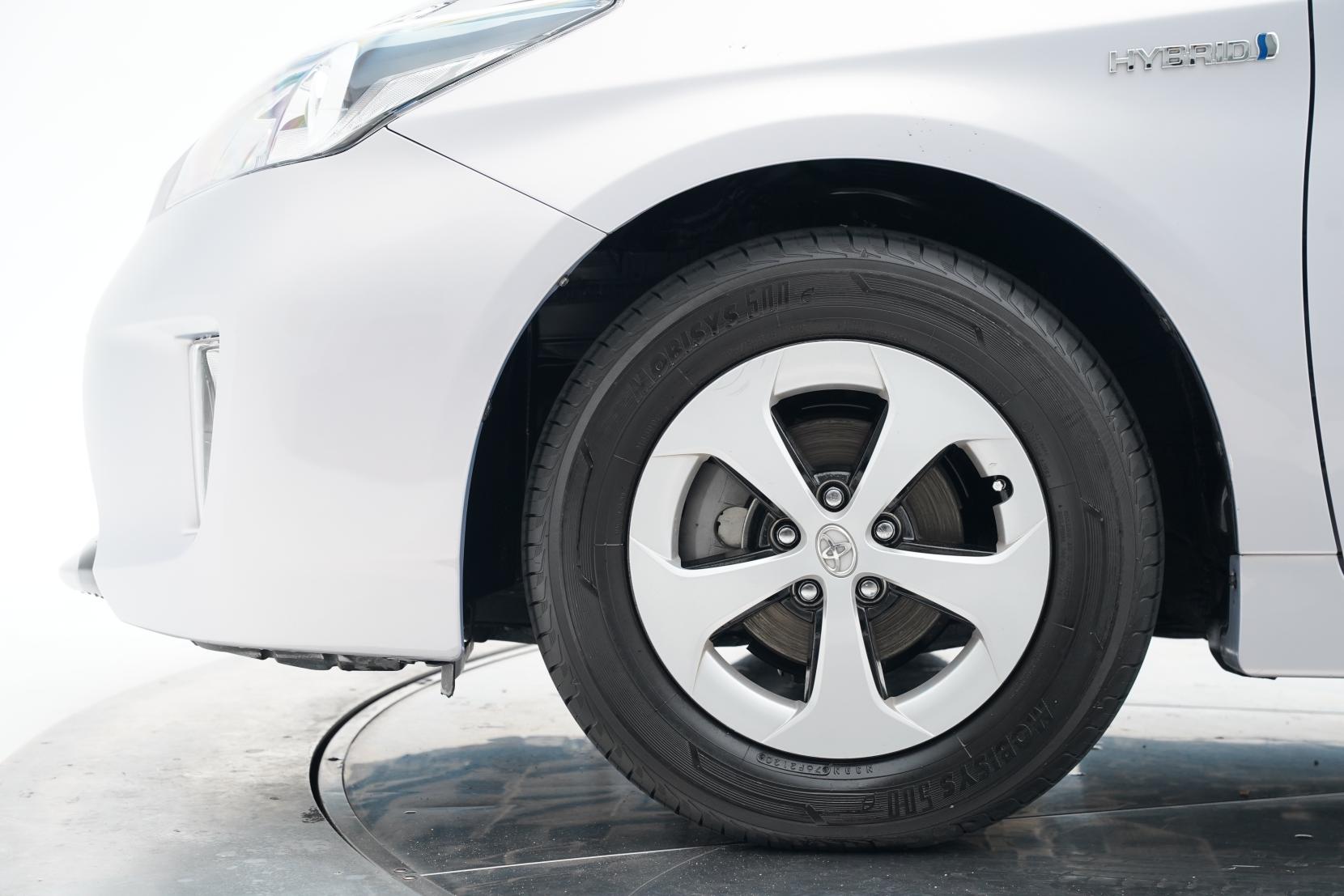 Toyota Prius 1.8 Hybrid S