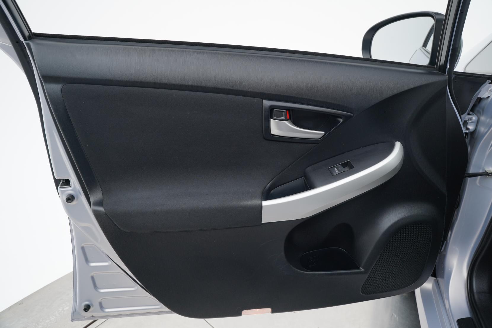 Toyota Prius 1.8 Hybrid S