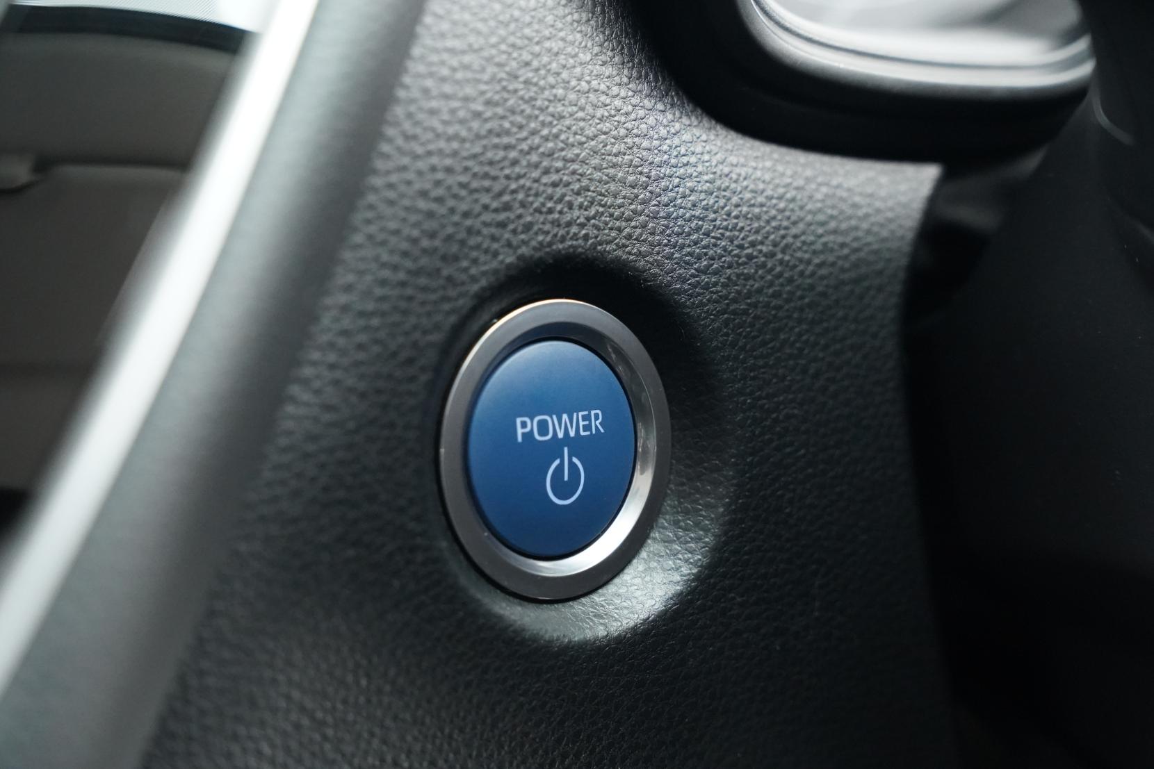 Toyota Corolla 1.8 HYBRID G-X