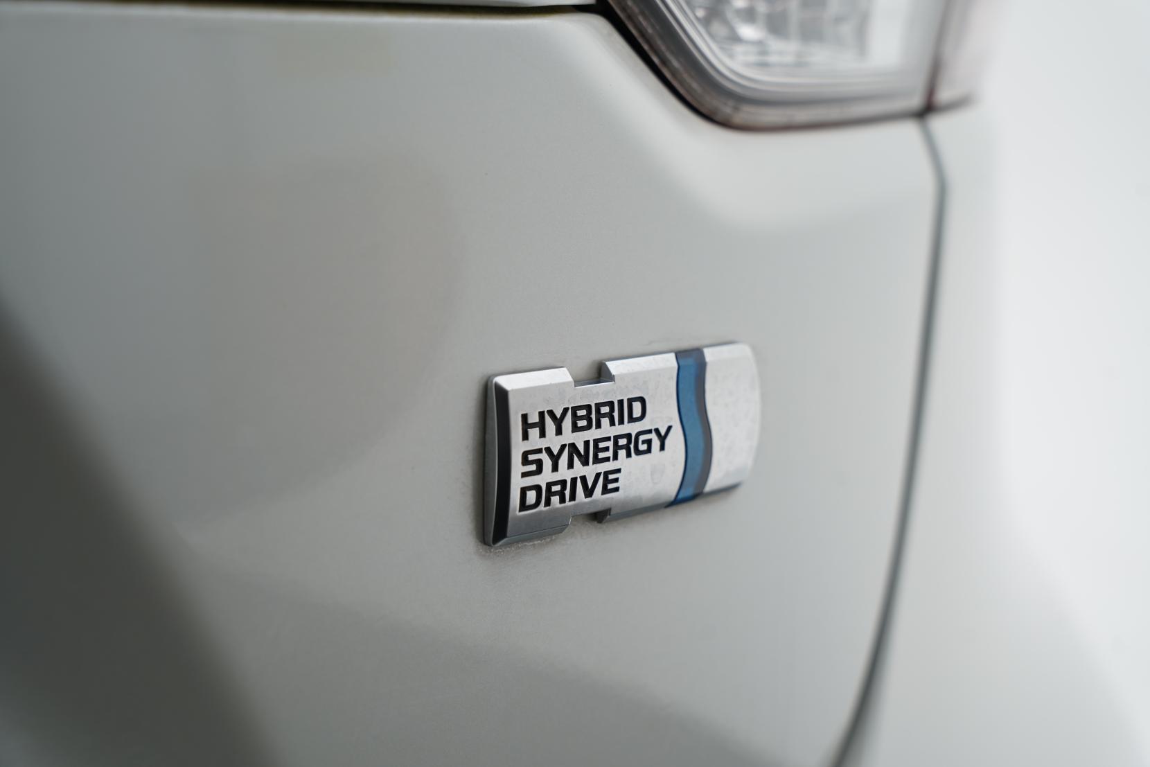 Toyota Corolla 1.8 HYBRID G-X