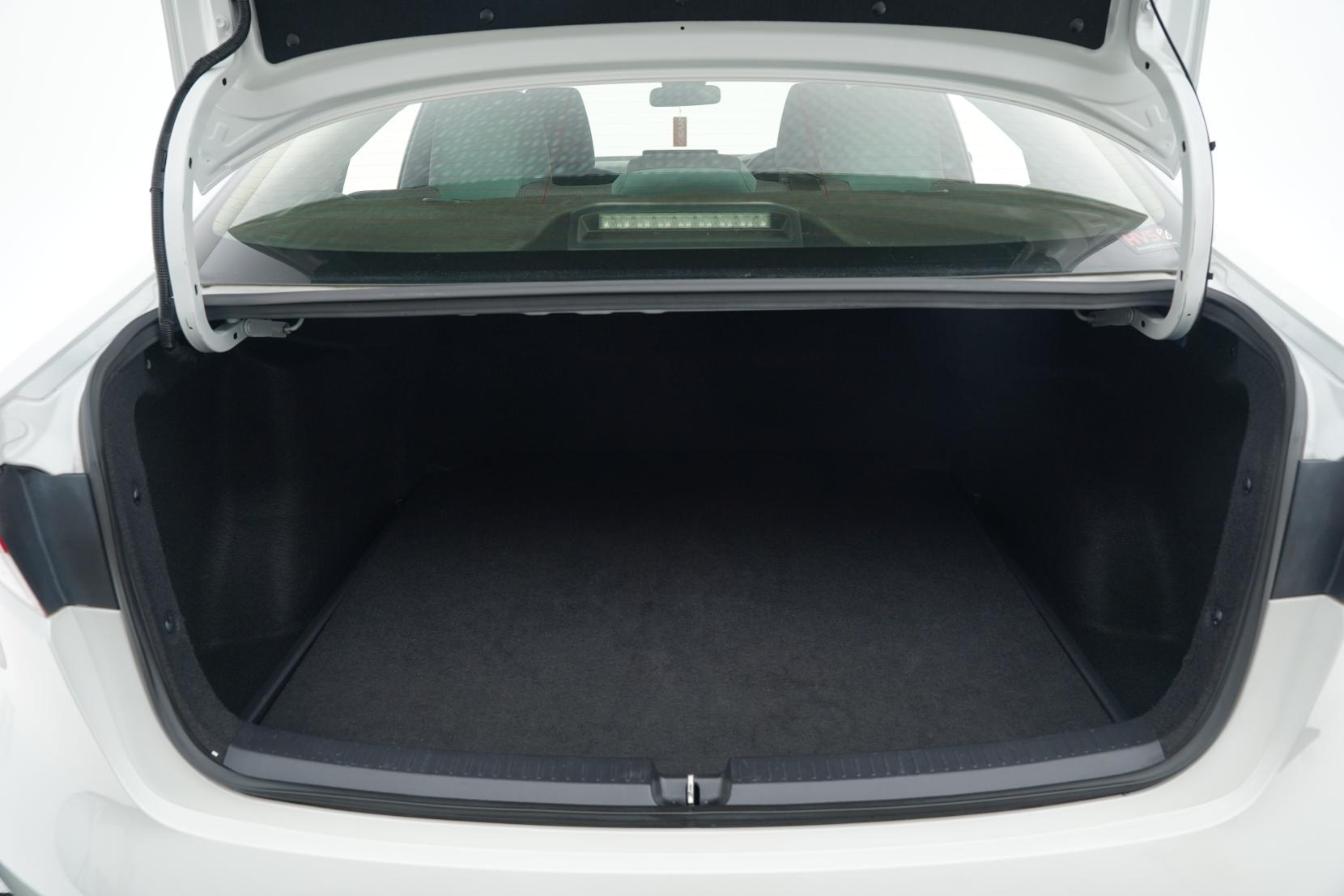 Toyota Corolla 1.8 HYBRID G-X
