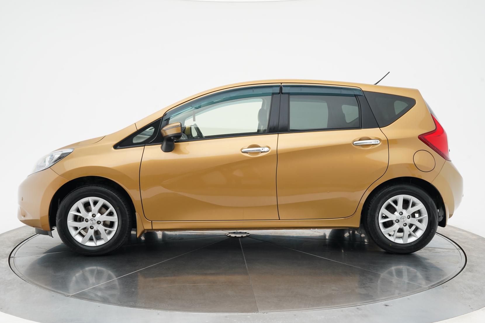 Nissan Note 1.2 MEDALIST EMERGENCY BRAKE PACKA