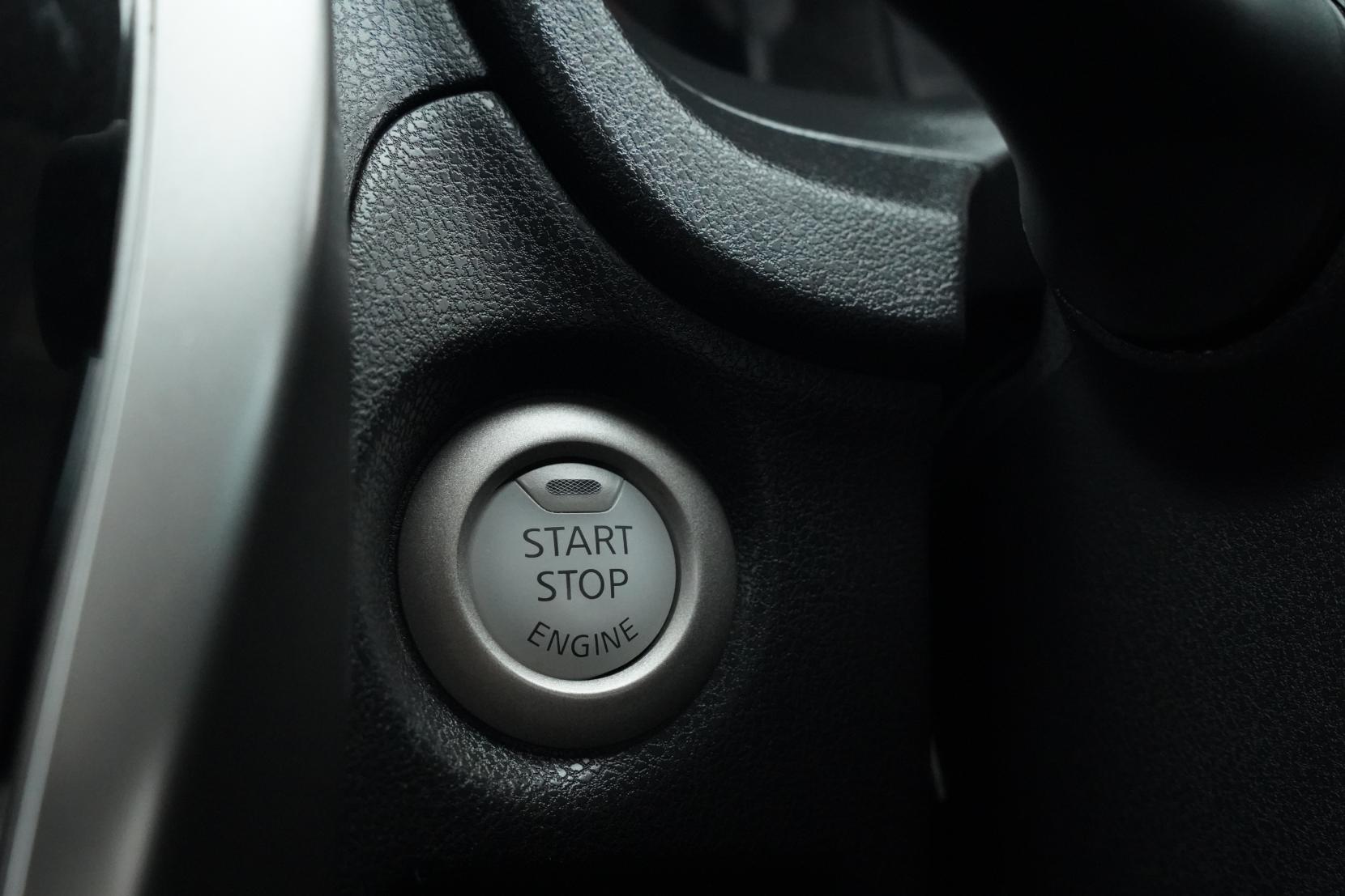 Nissan Note 1.2 MEDALIST EMERGENCY BRAKE PACKA