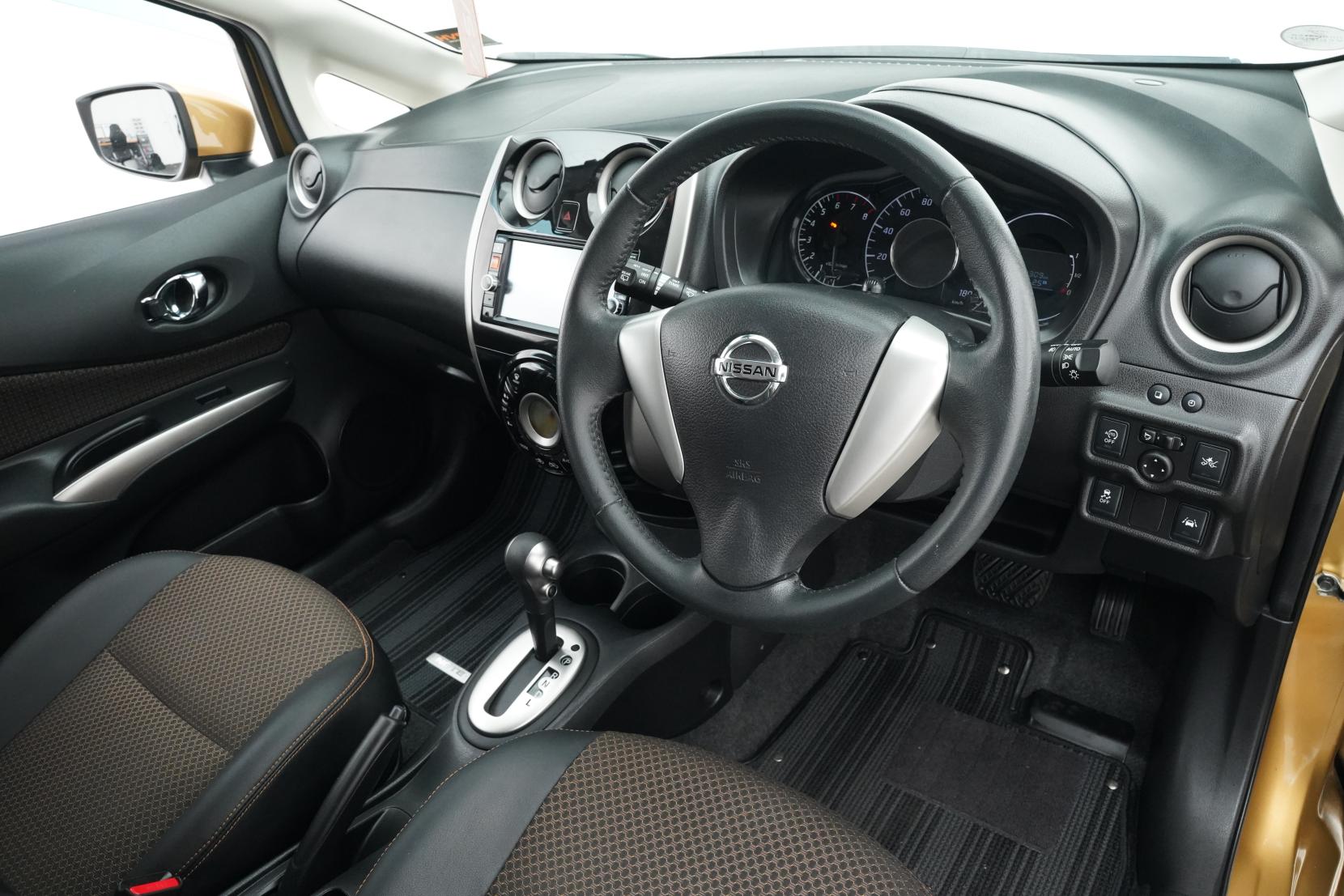 Nissan Note 1.2 MEDALIST EMERGENCY BRAKE PACKA