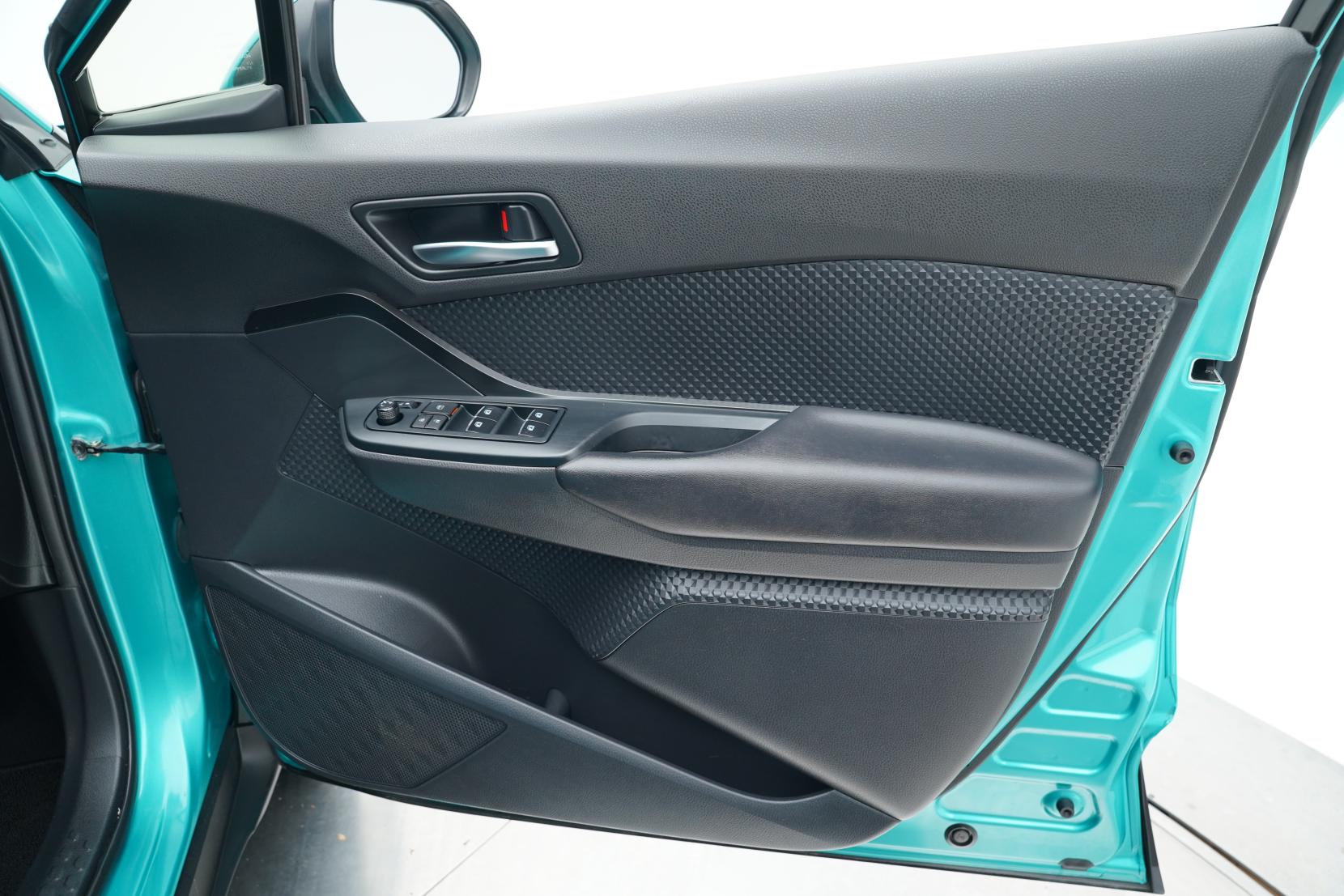 Toyota C-HR 1.8 Hybrid S