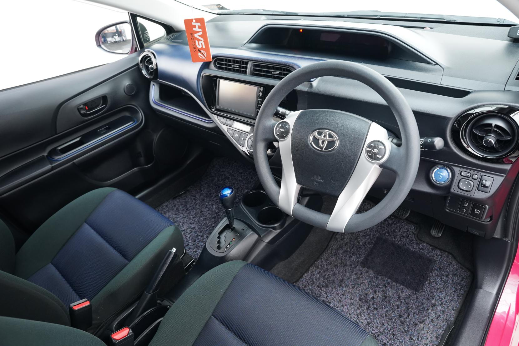 Toyota Aqua 1.5 S FACELIFT