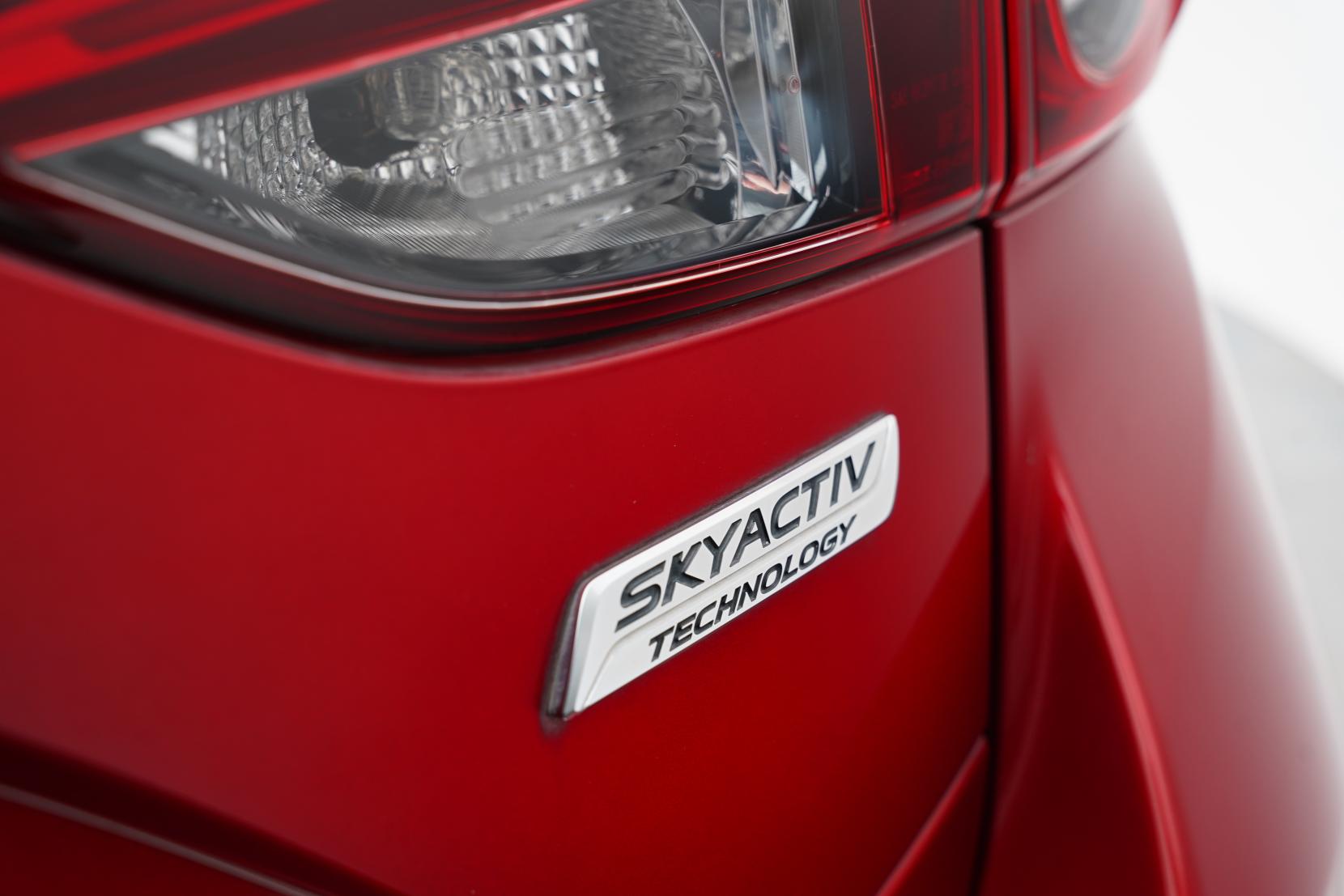 Mazda Axela 2.0 20S Touring