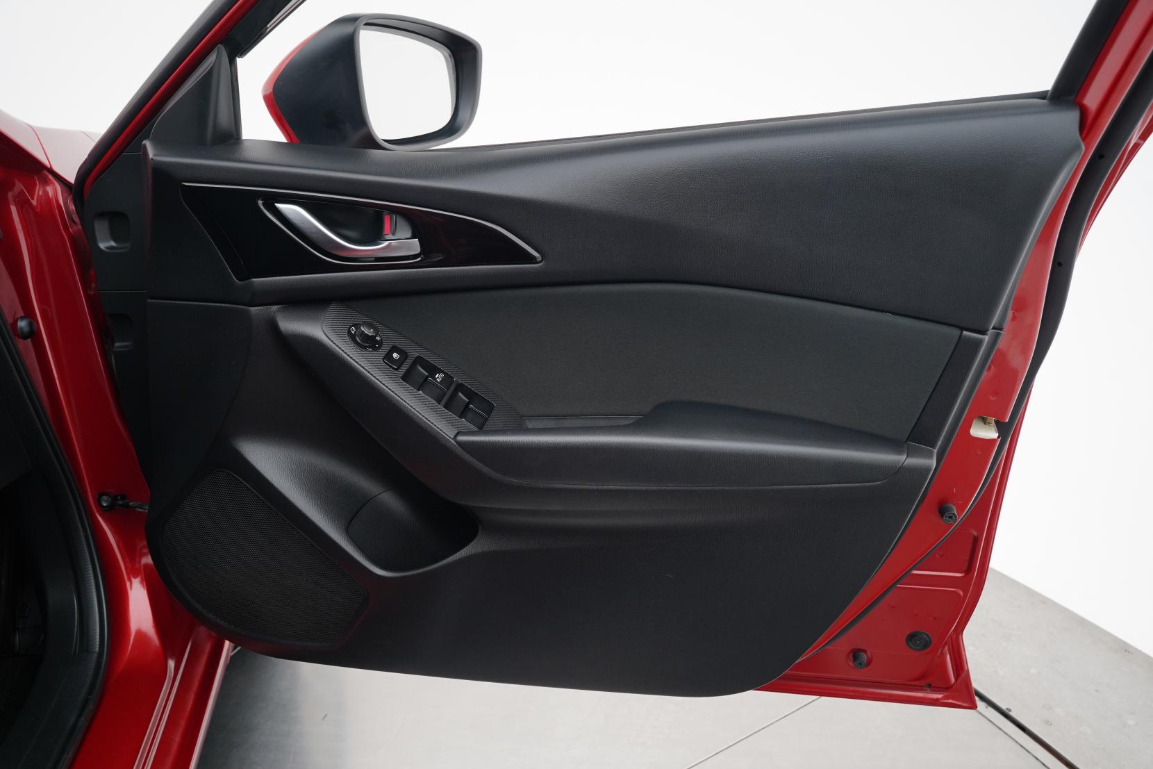 Mazda Axela 2.0 20S Touring