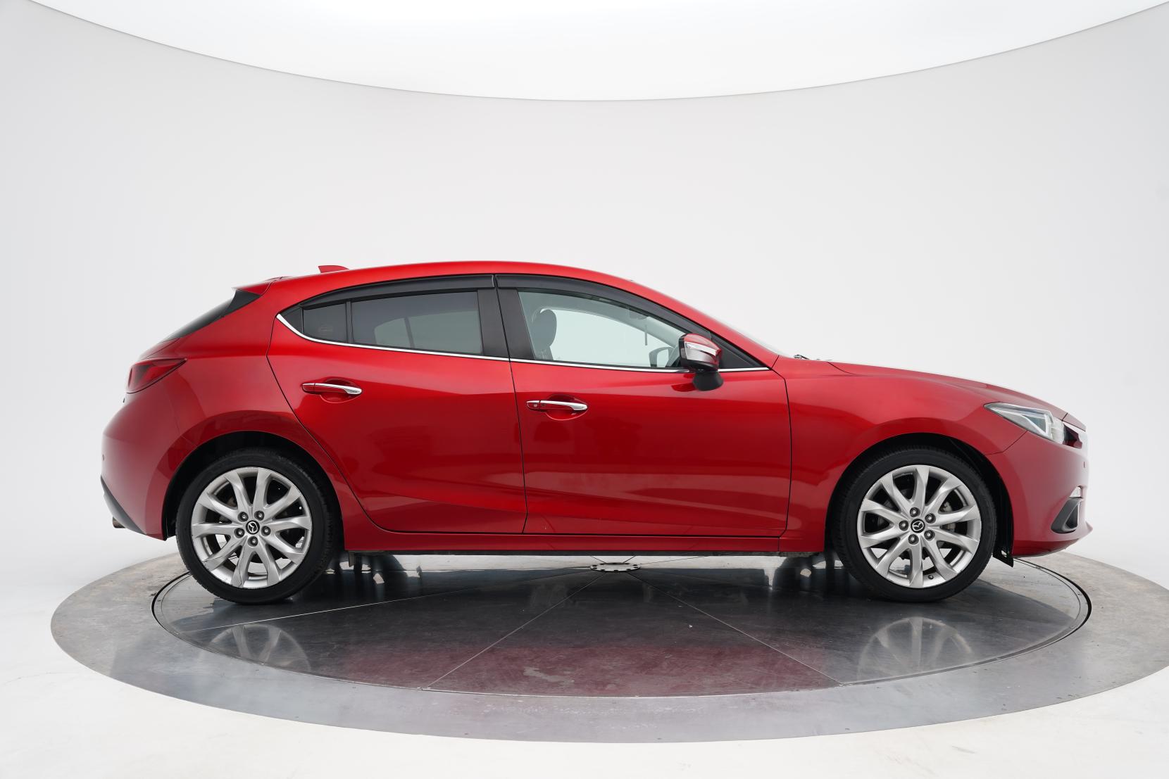 Mazda Axela 2.0 20S Touring