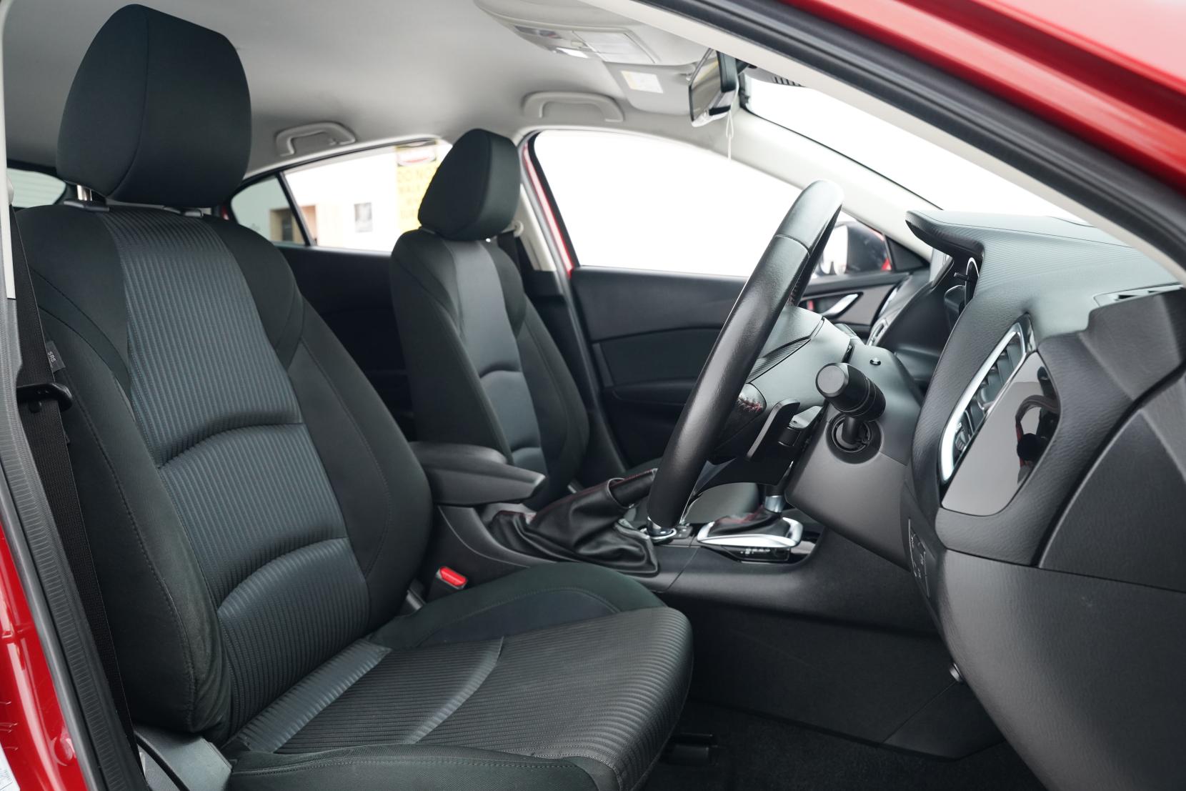 Mazda Axela 2.0 20S Touring