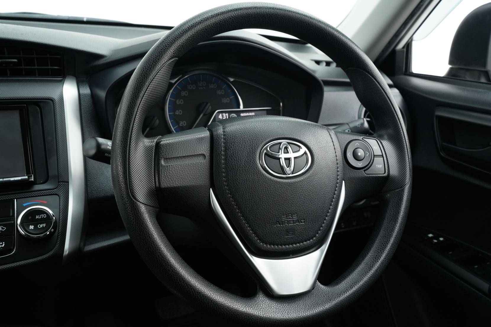 Toyota Corolla 1.5 Fielder Hybrid Facelift 8SRS