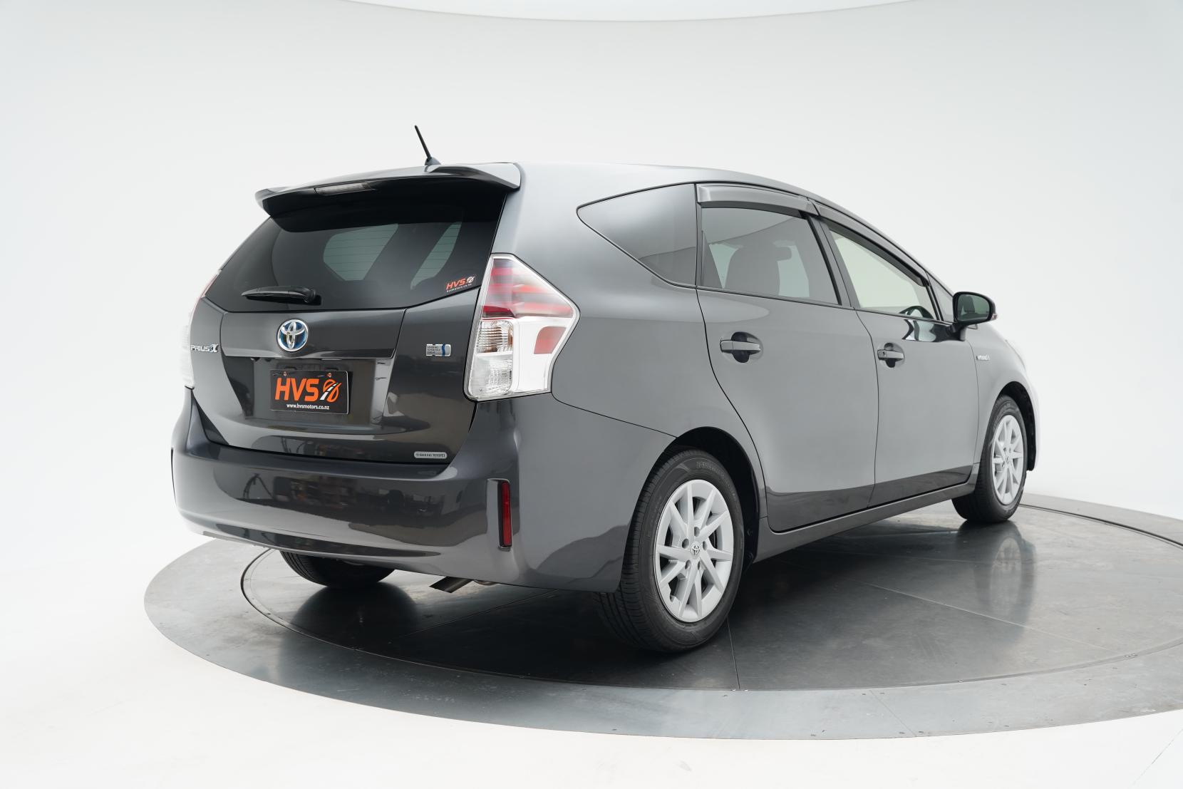 Toyota Prius Alpha G 7 Seater