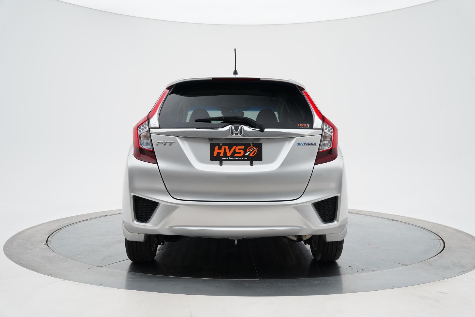 Honda Fit 1.5 Hybrid L PACKAGE