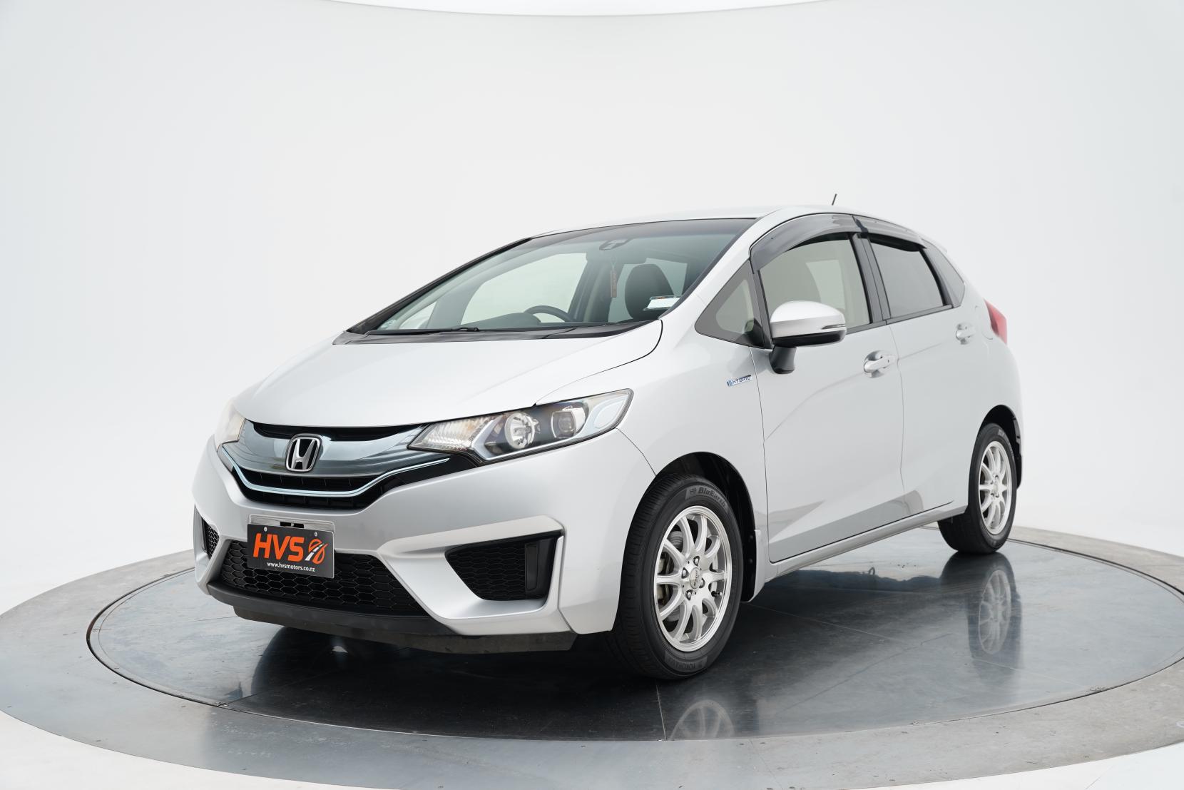 Honda Fit 1.5 Hybrid L PACKAGE