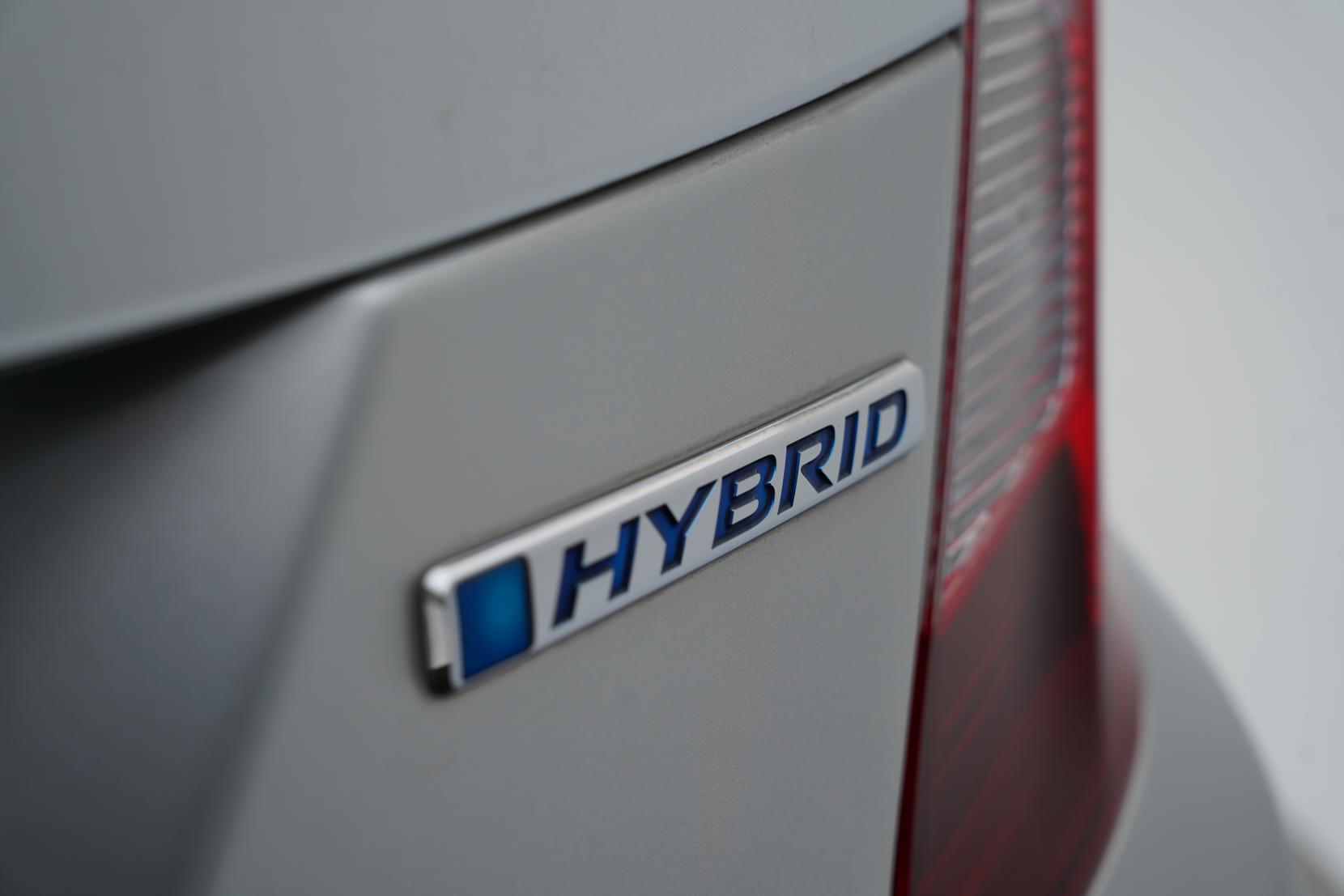 Honda Fit 1.5 Hybrid L PACKAGE