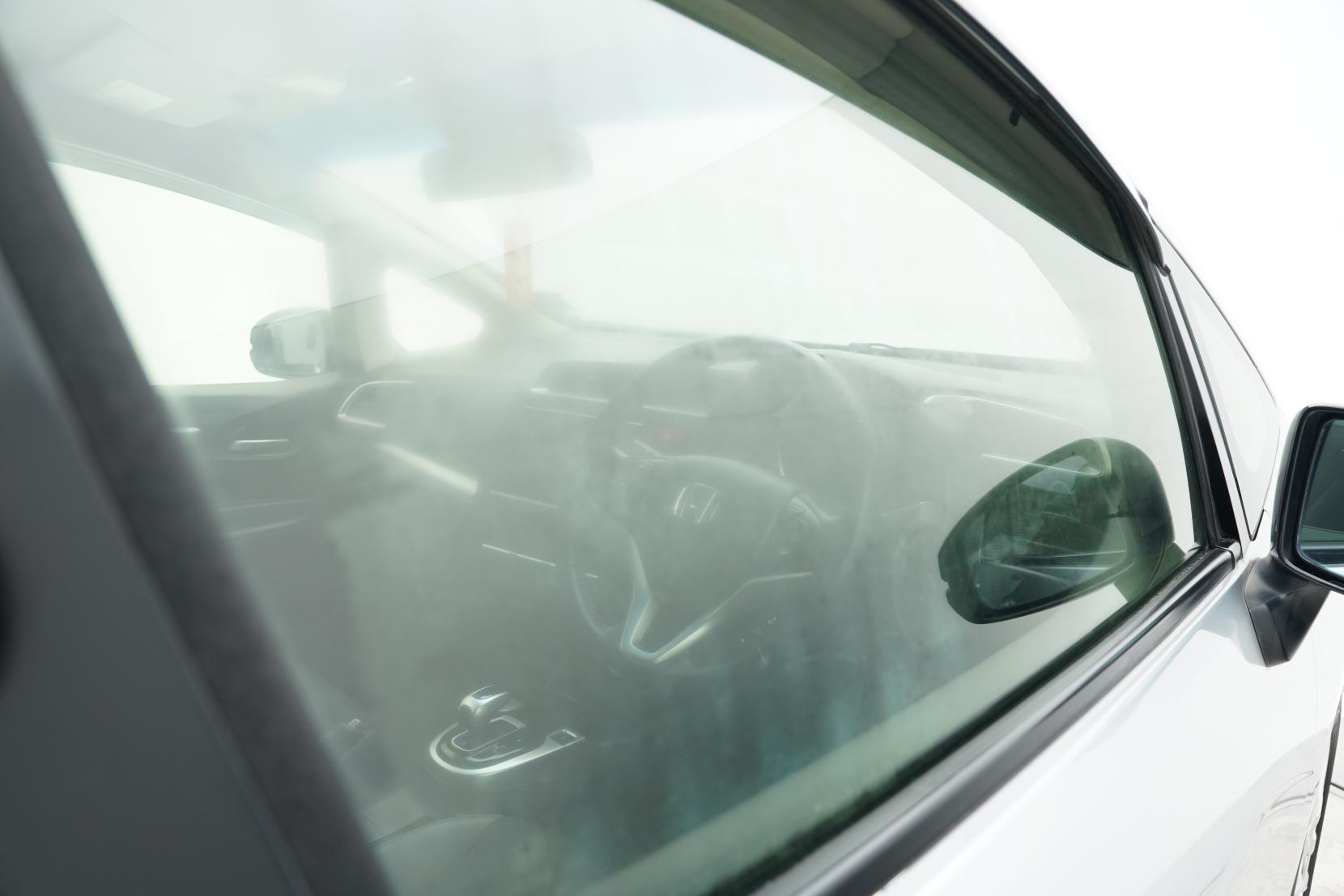 Honda Fit 1.5 Hybrid L PACKAGE