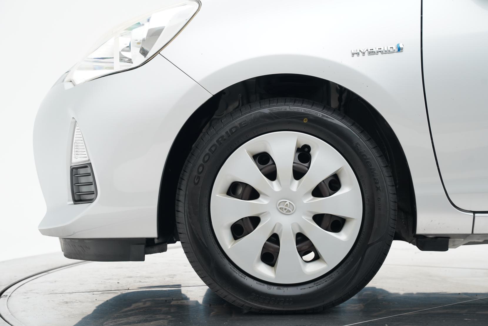 Toyota Aqua 1.5 S Push Start