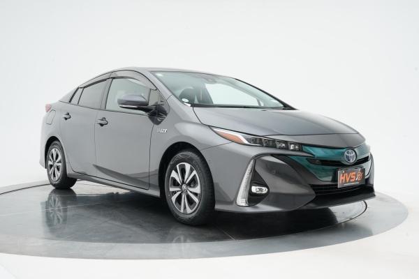 Toyota Prius 1.8 PHV A