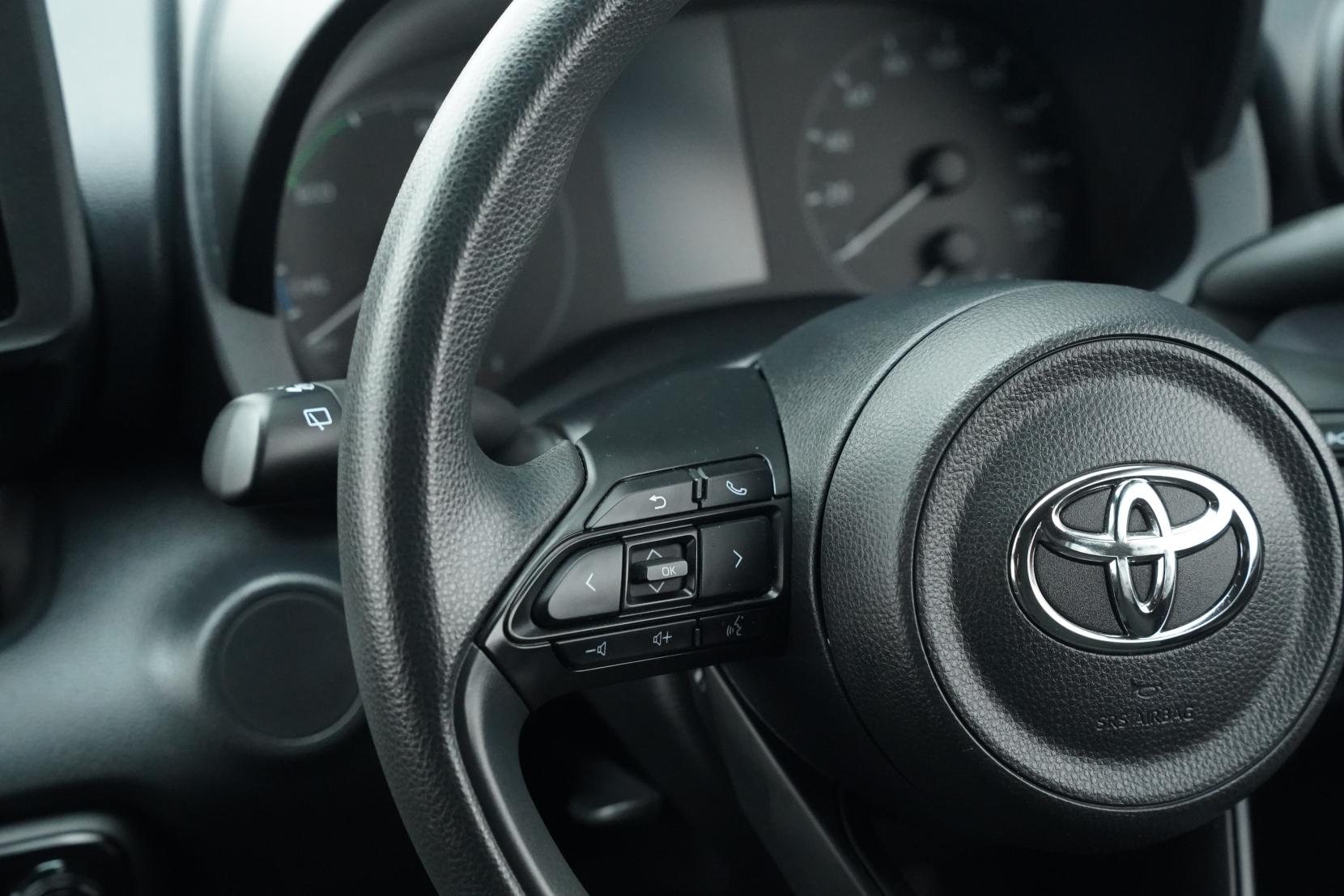 Toyota Aqua 1.5 Hybrid X