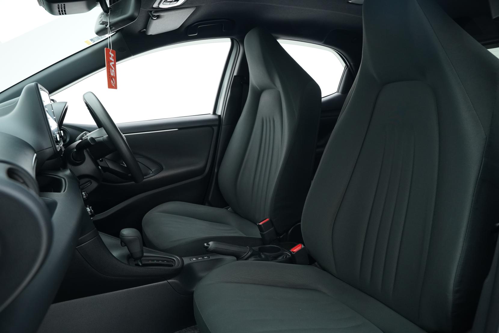Toyota Aqua 1.5 Hybrid X