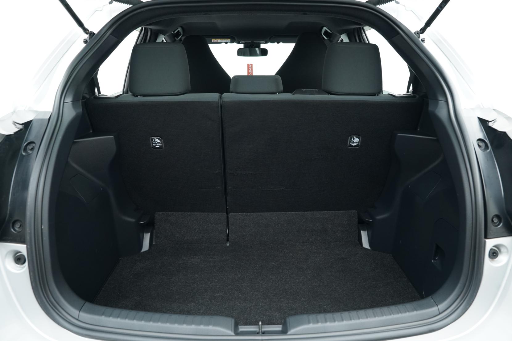 Toyota Aqua 1.5 Hybrid X