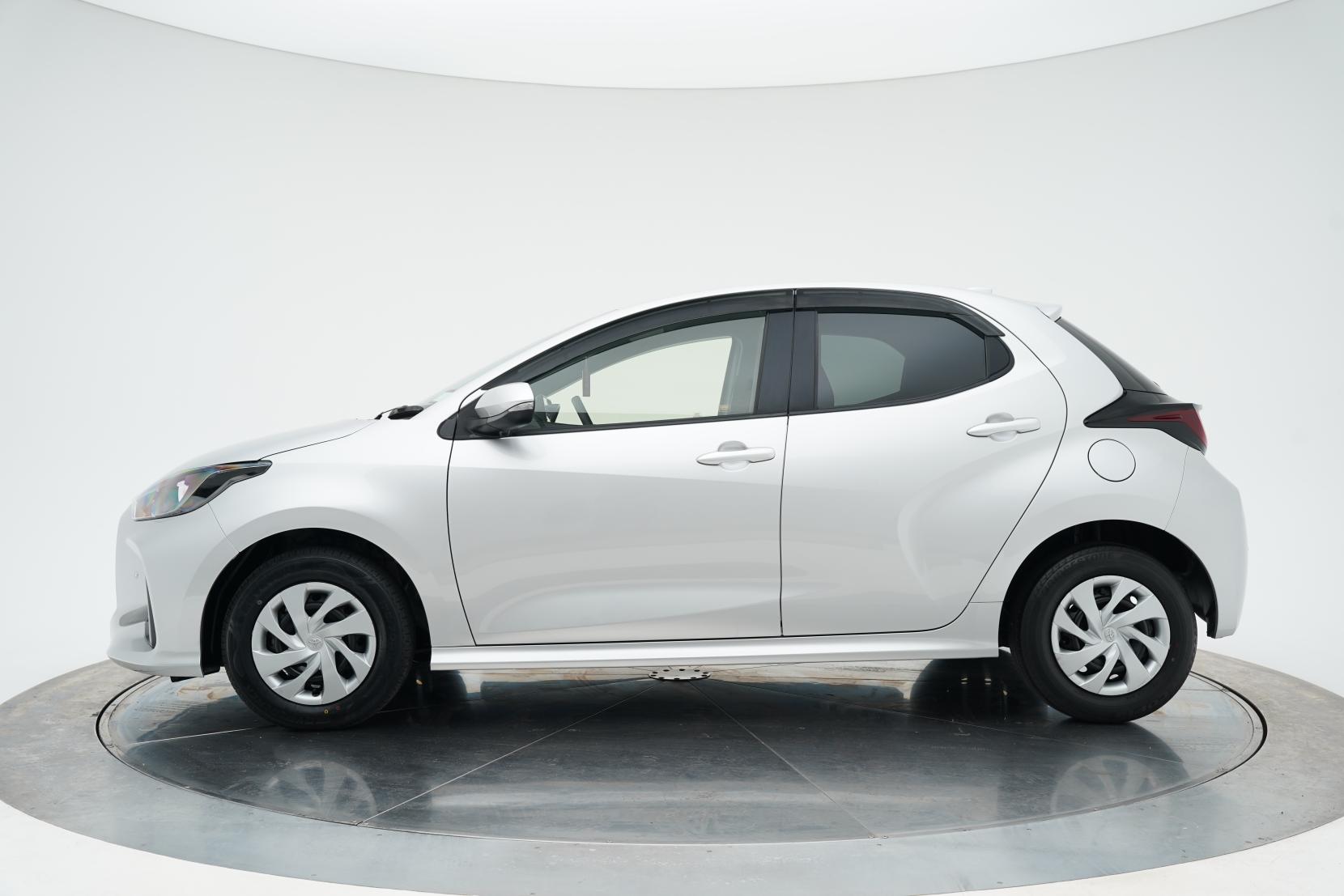 Toyota Aqua 1.5 Hybrid X
