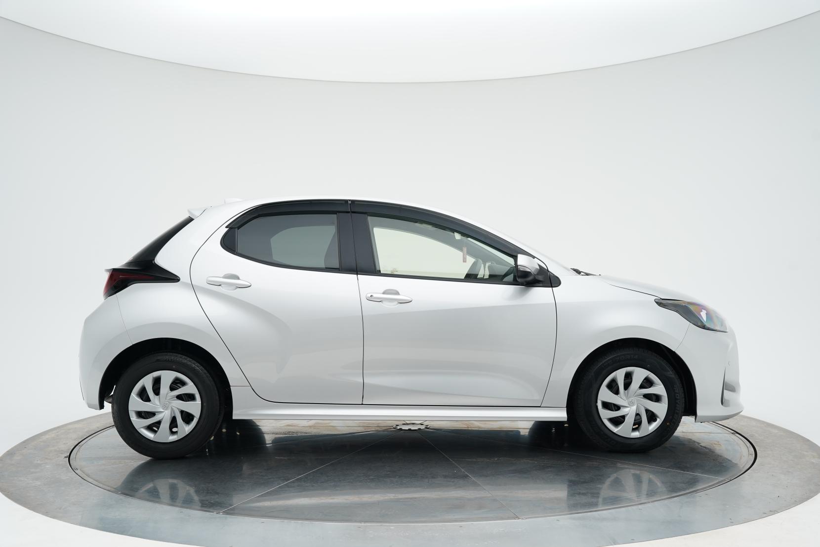 Toyota Aqua 1.5 Hybrid X