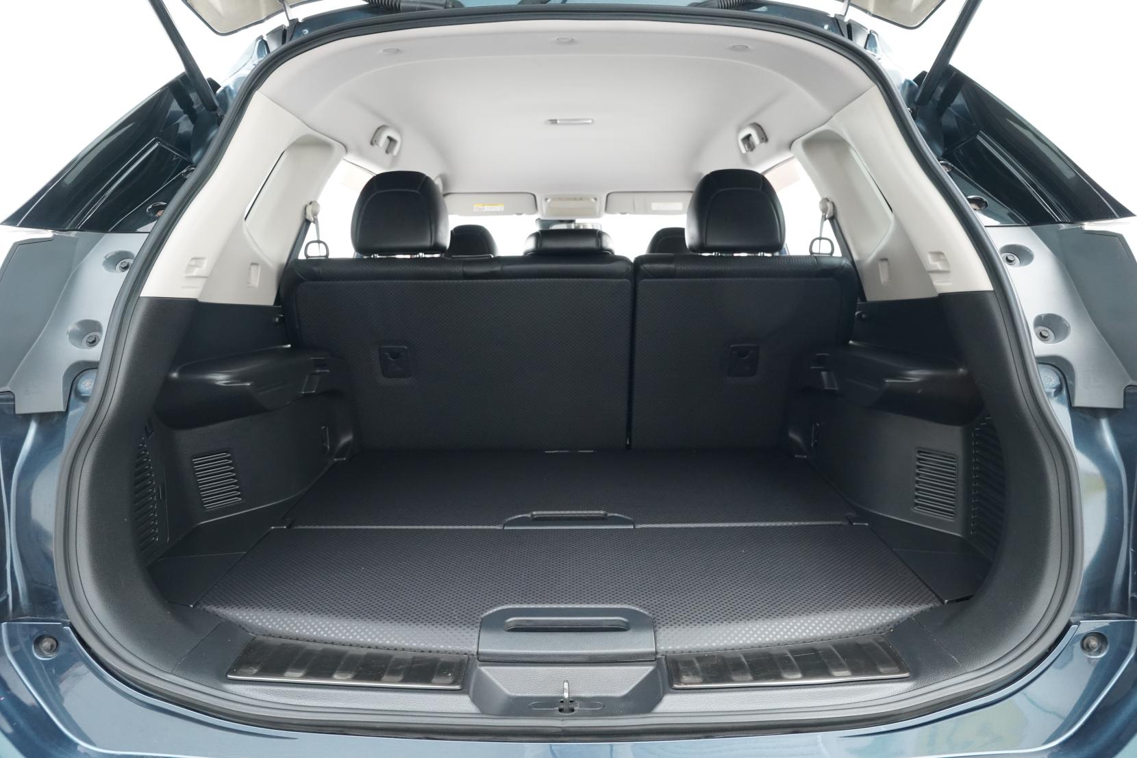 Nissan X-TRAIL 2.0 20X 4WD 5 Seater