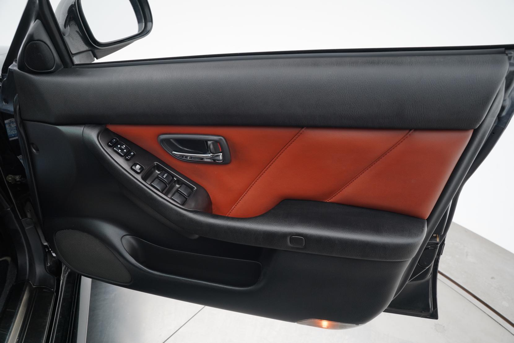 Subaru Legacy 2.0 B4 Blitzen Leather Heated