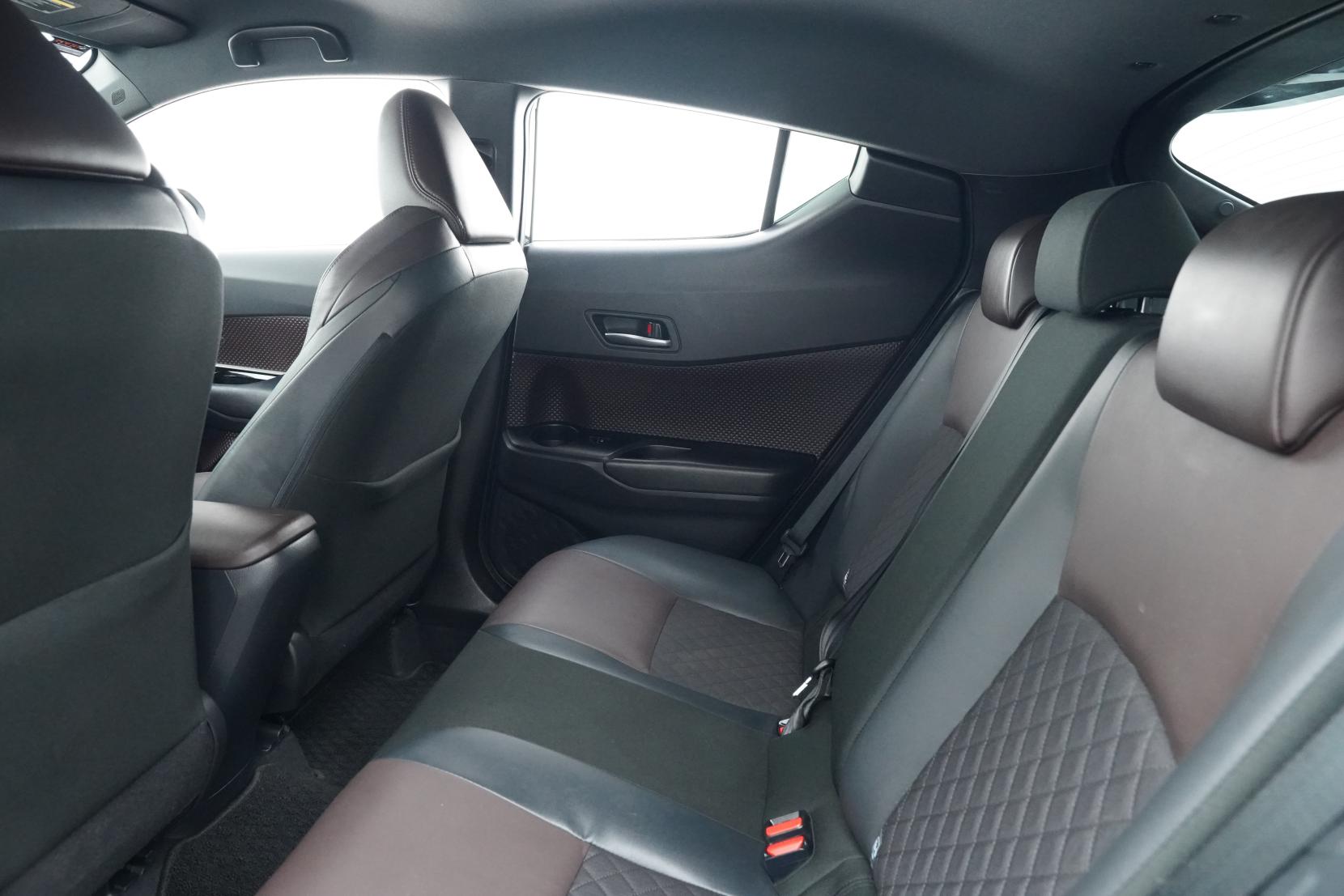 Toyota C-HR 1.8 G Hybrid