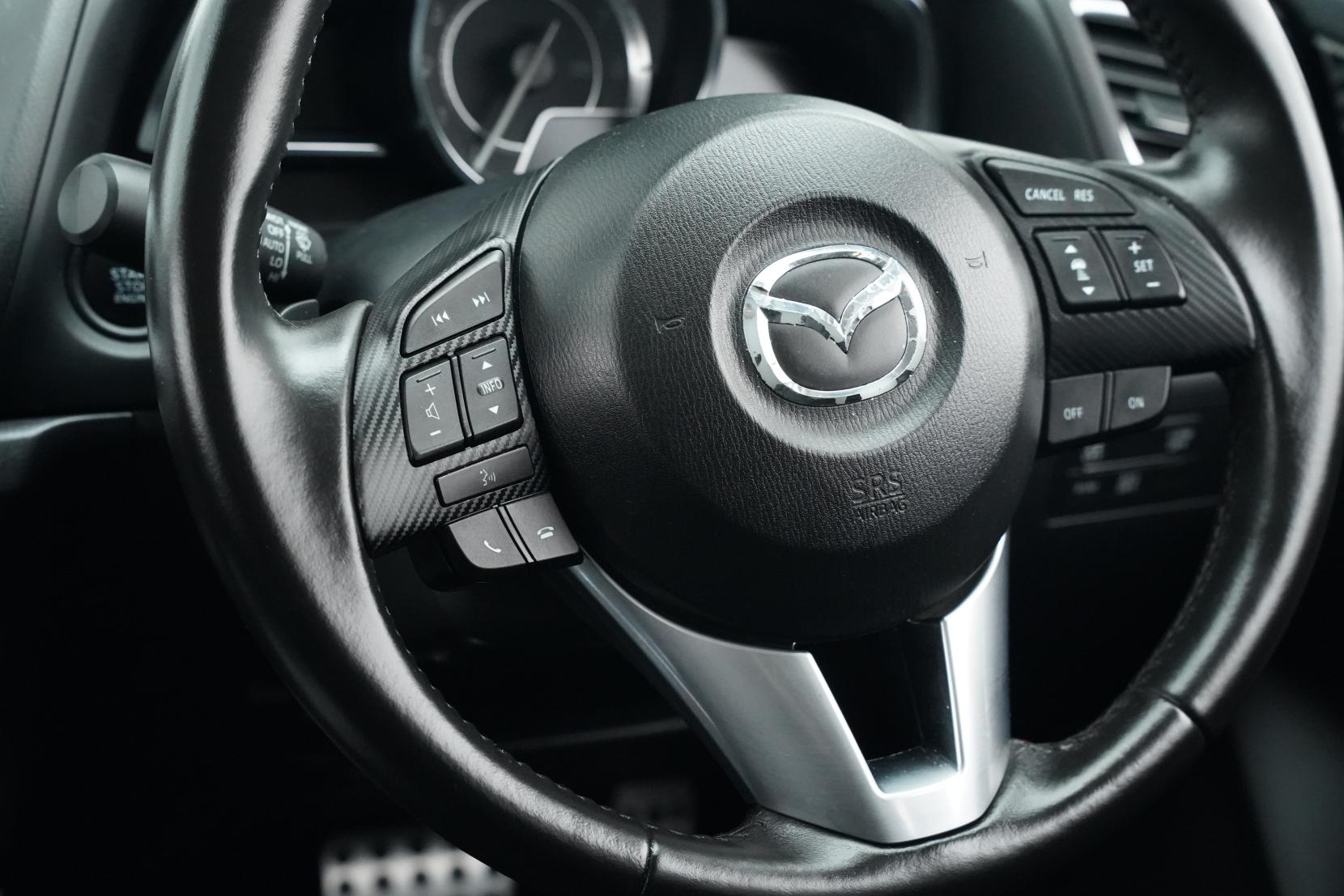 Mazda Axela 2.0 SPORT 20S TOURING